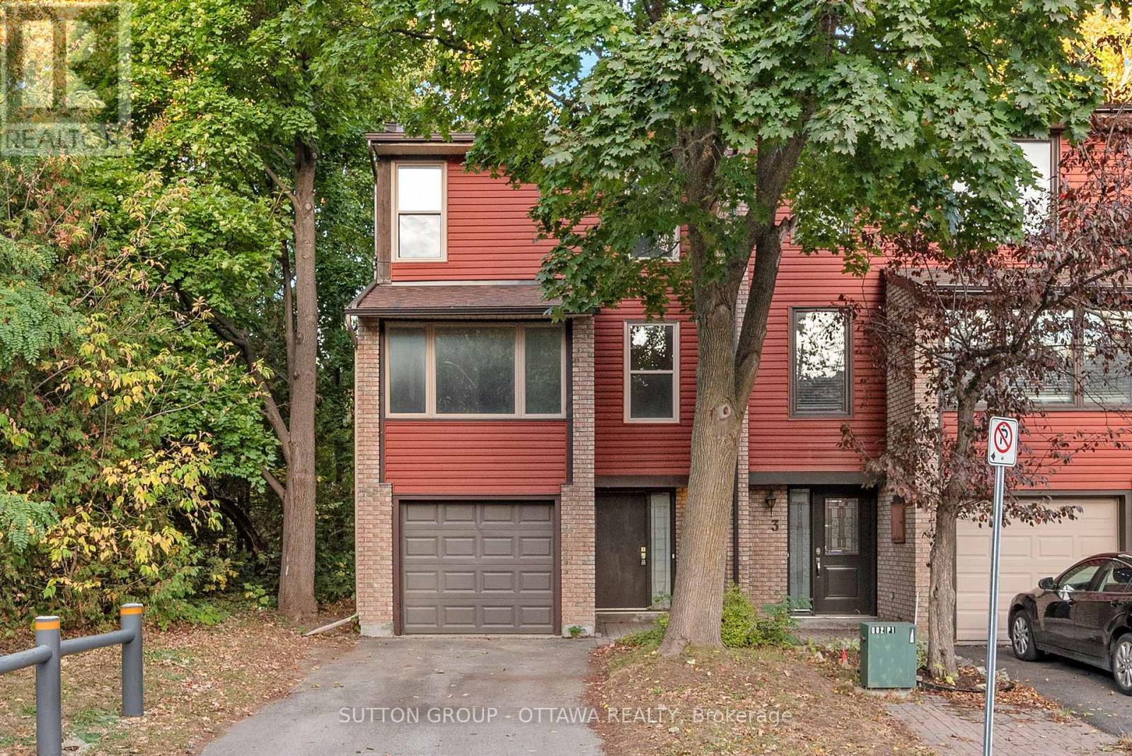 1 MARIELLE COURT, Ottawa, Ontario
