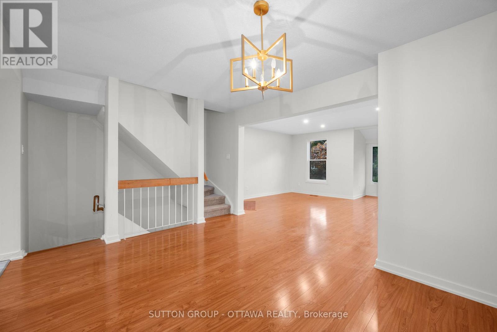 1 Marielle Court, Ottawa, Ontario  K2B 8P3 - Photo 7 - X12459098
