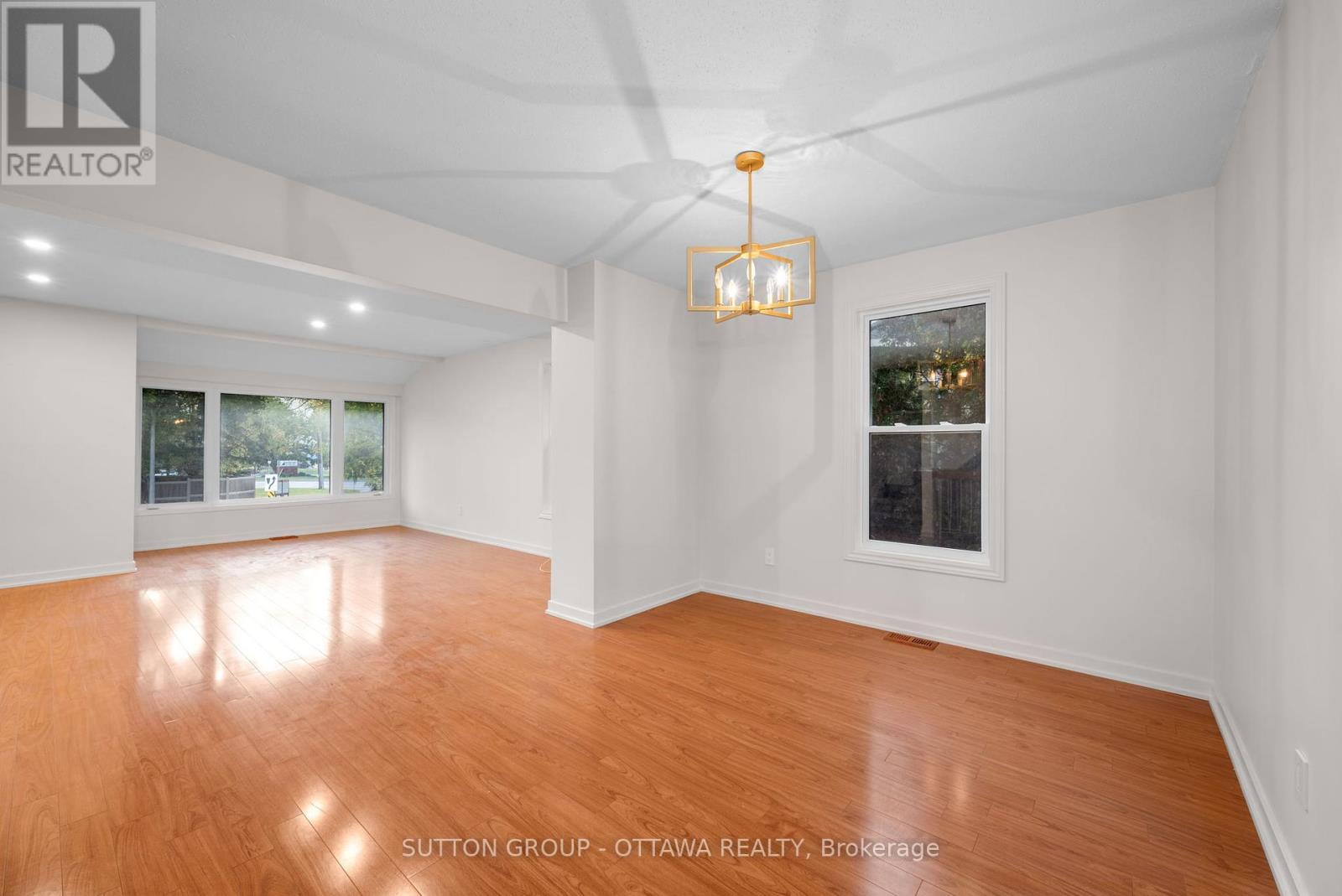 1 Marielle Court, Ottawa, Ontario  K2B 8P3 - Photo 8 - X12459098