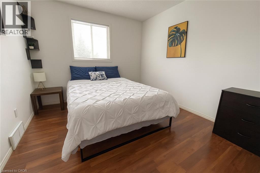 988 Prosperity Court, London, Ontario  N5V 5C7 - Photo 6 - 40778560