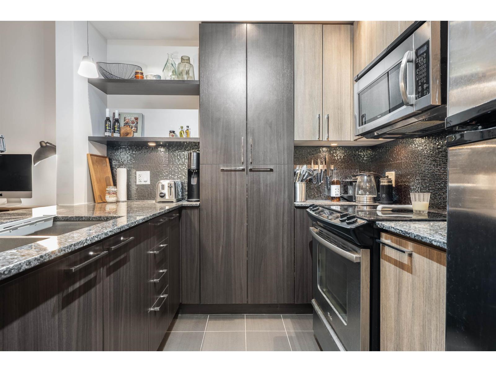A318 20211 66 Avenue, Langley, British Columbia  V2Y 0L4 - Photo 3 - R3057602