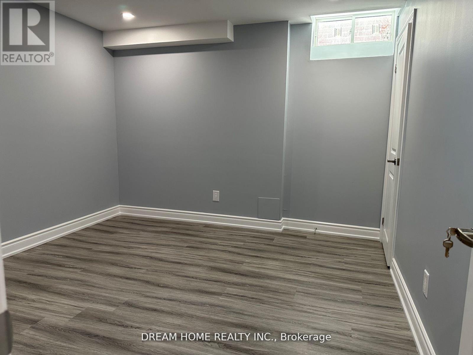 11 Argelia Crescent E, Brampton, Ontario  L6X 0E7 - Photo 17 - W12459101