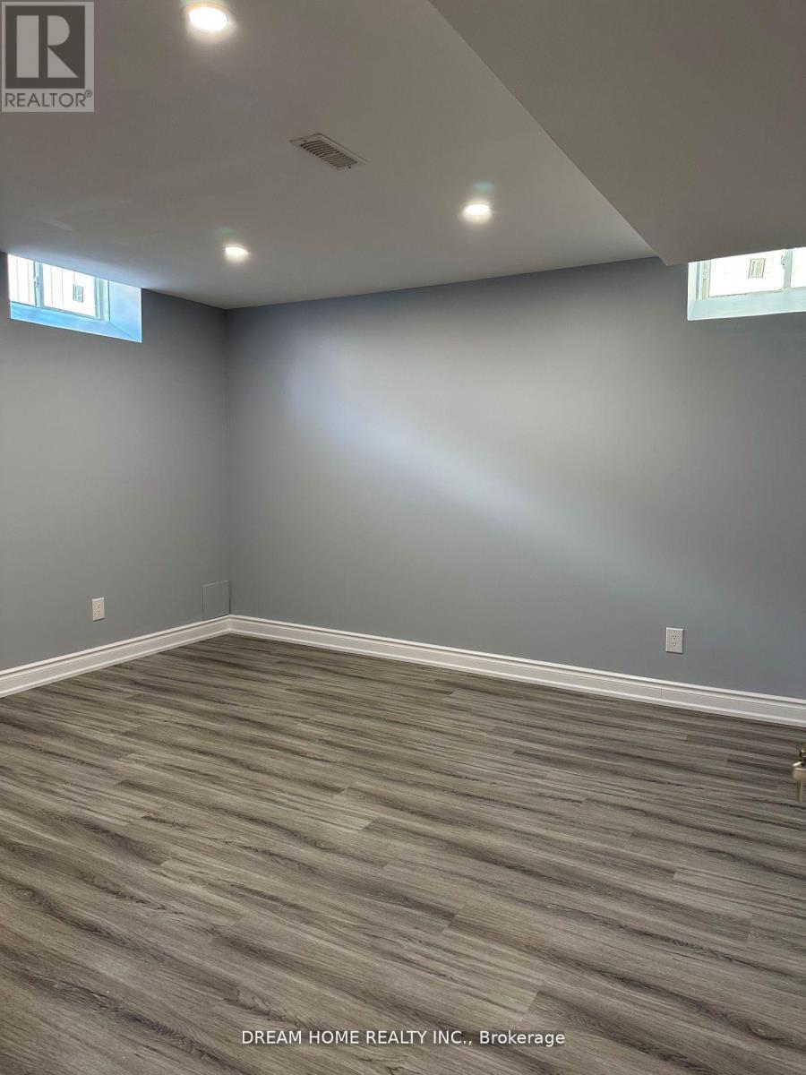 11 Argelia Crescent E, Brampton, Ontario  L6X 0E7 - Photo 18 - W12459101