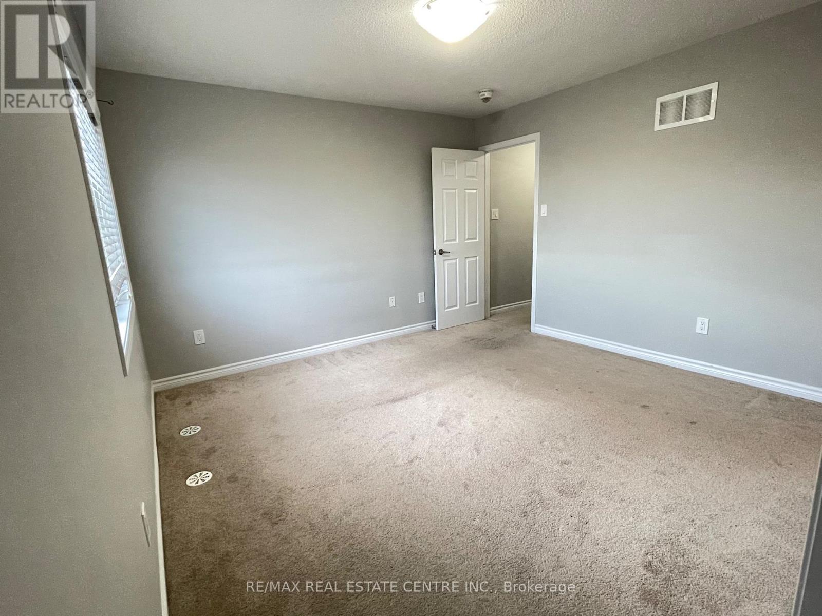 14 Quillberry Close, Brampton, Ontario  L7A 4N8 - Photo 16 - W12459103