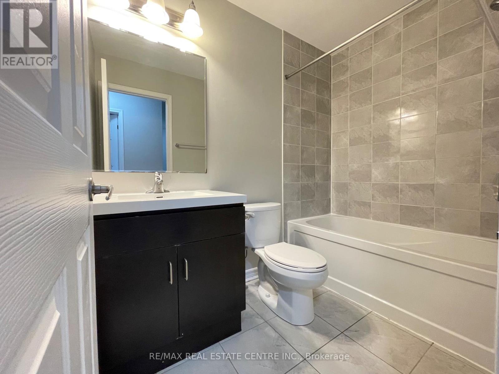 14 Quillberry Close, Brampton, Ontario  L7A 4N8 - Photo 23 - W12459103