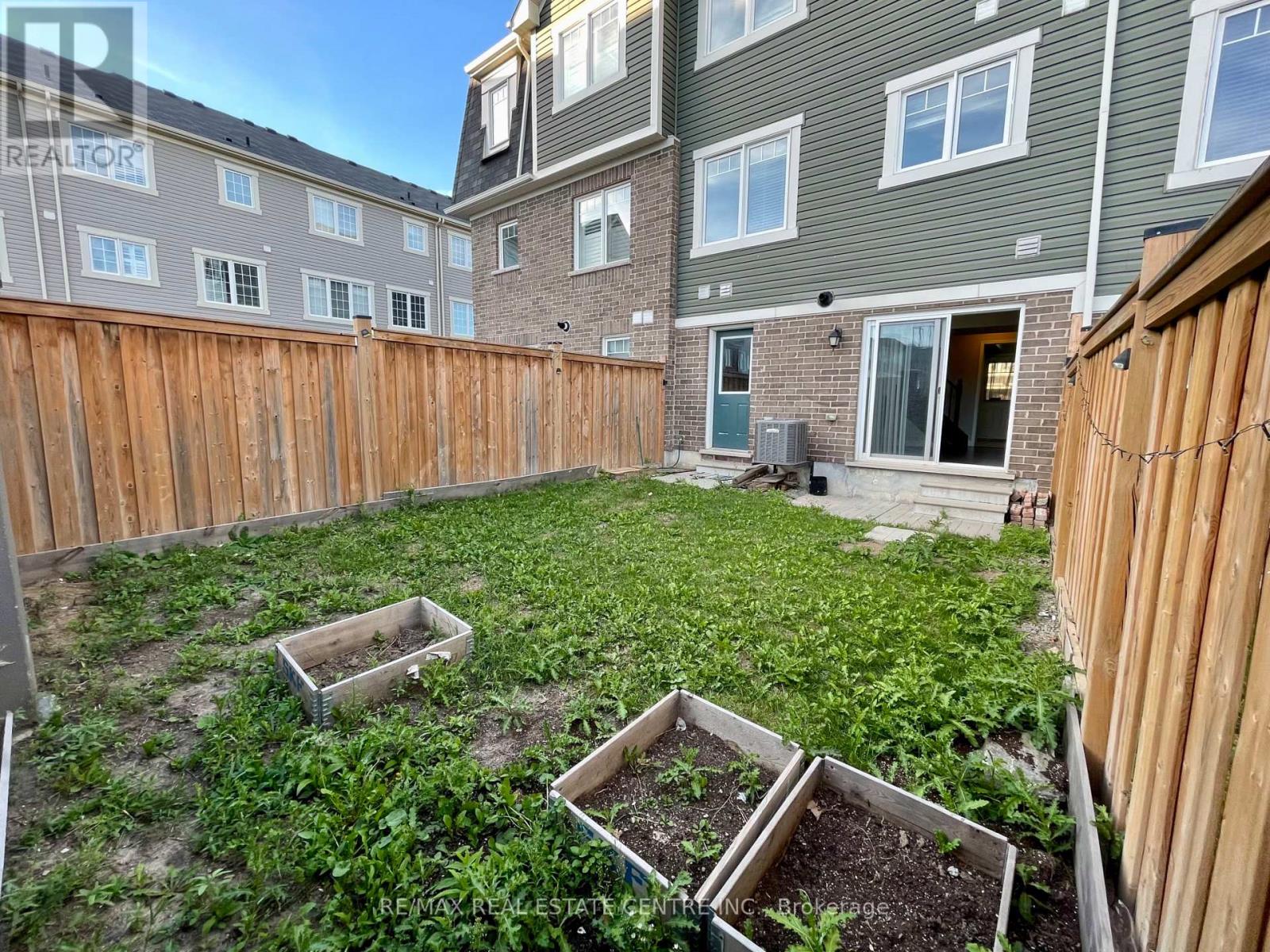 14 Quillberry Close, Brampton, Ontario  L7A 4N8 - Photo 24 - W12459103