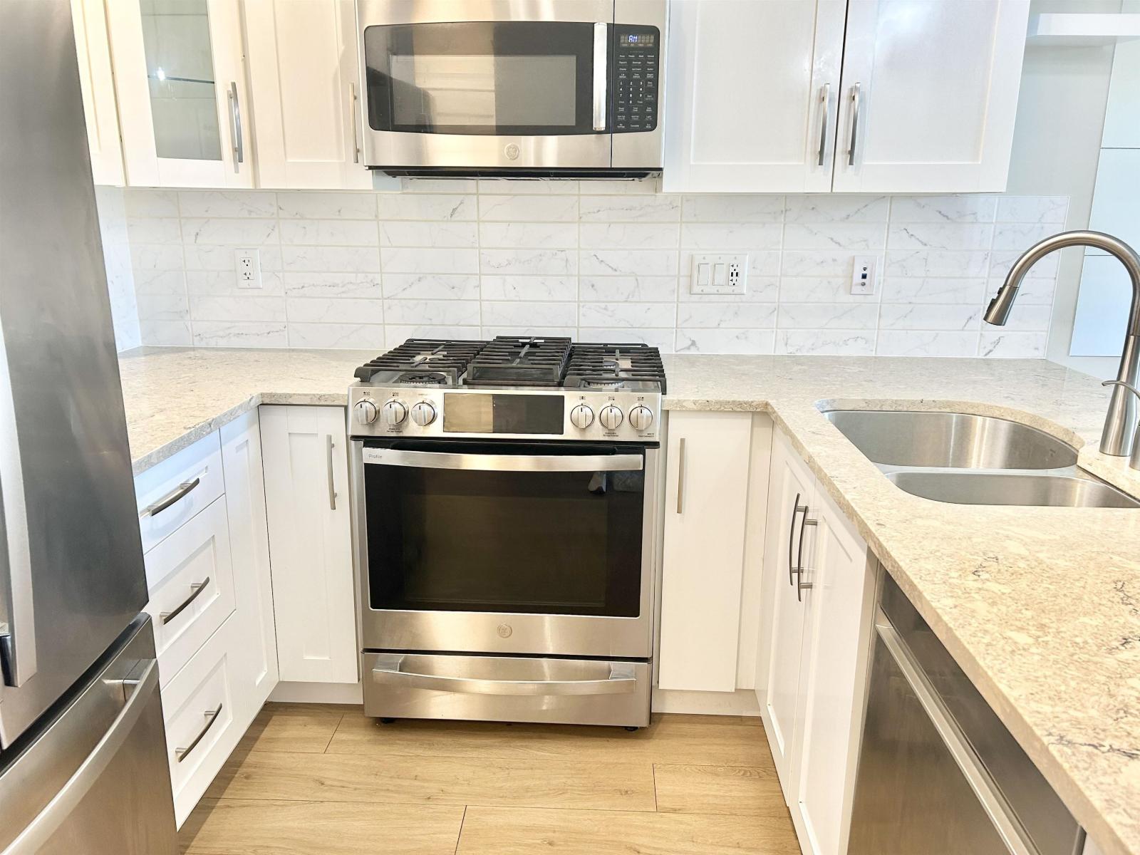 528 11077 Ravine Road, Surrey, British Columbia V3T 0R7 - Photo 5 - R3000770