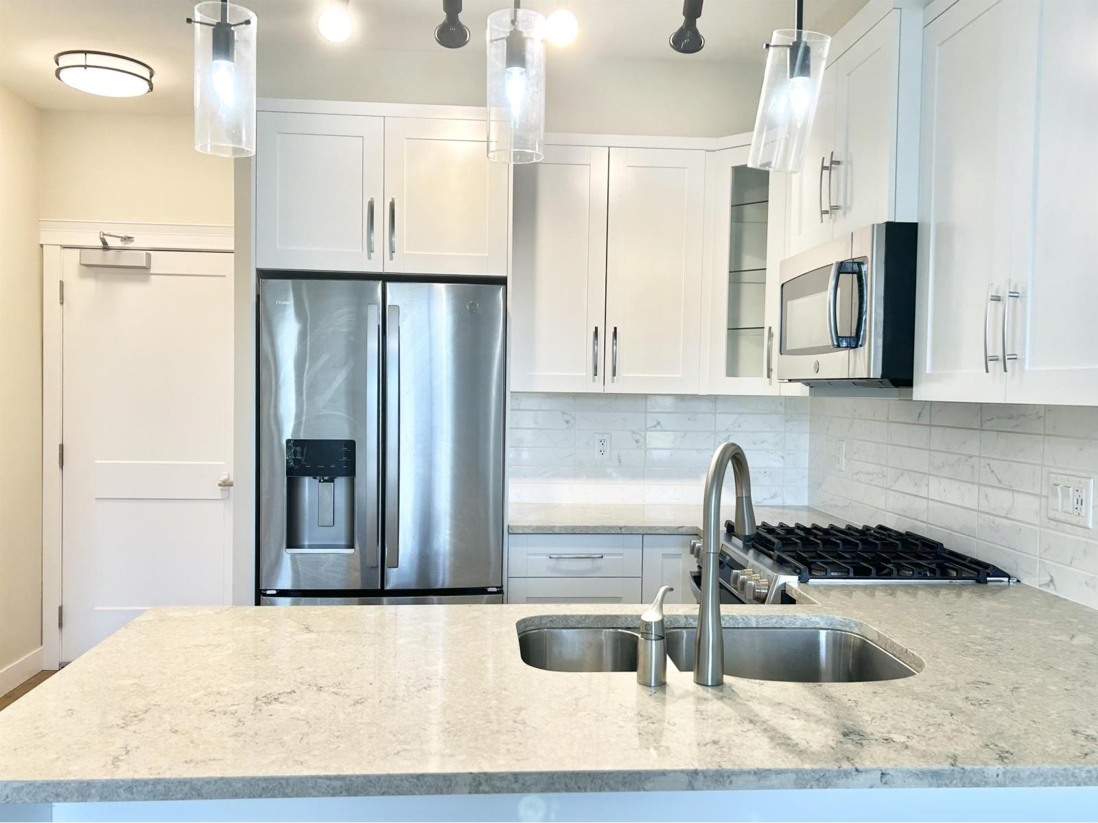 528 11077 Ravine Road, Surrey, British Columbia V3T 0R7 - Photo 4 - R3000770