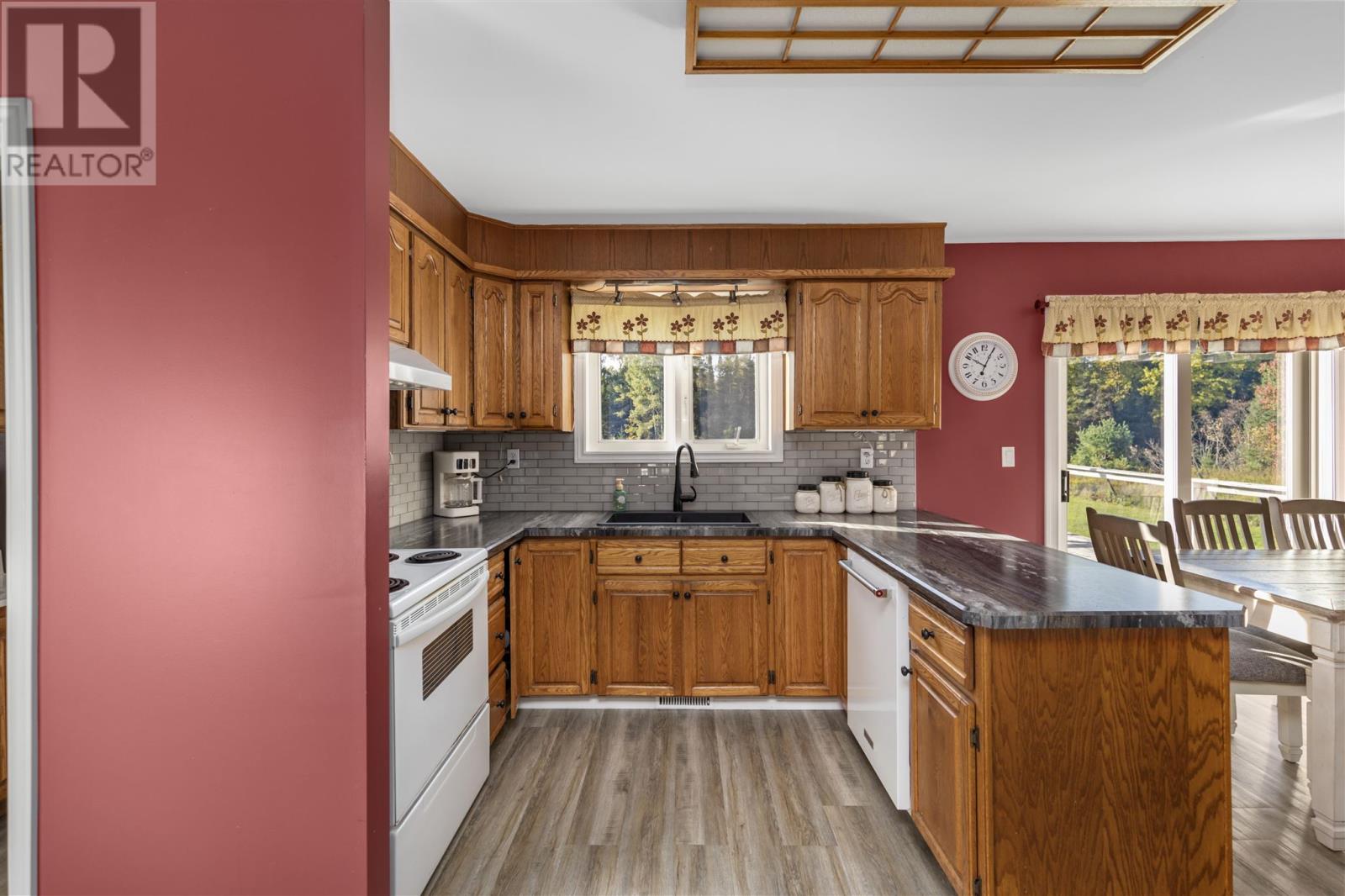 145 Highway 552, Goulais River, Ontario  P0S 1E0 - Photo 12 - SM252861