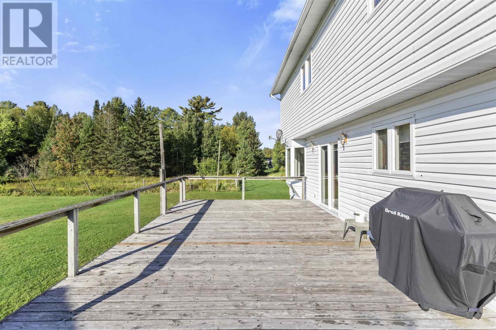 145 Highway 552, Goulais River, Ontario  P0S 1E0 - Photo 4 - SM252861