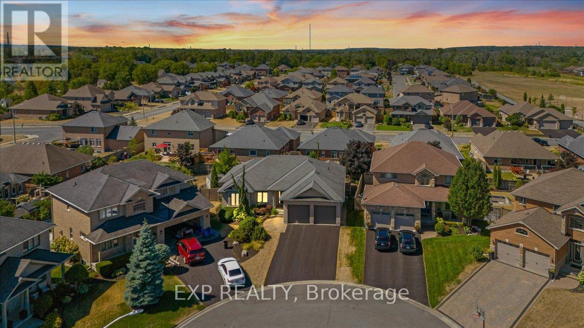 79 Hanover Court, Belleville, Ontario  K8N 0B1 - Photo 1 - X12459115