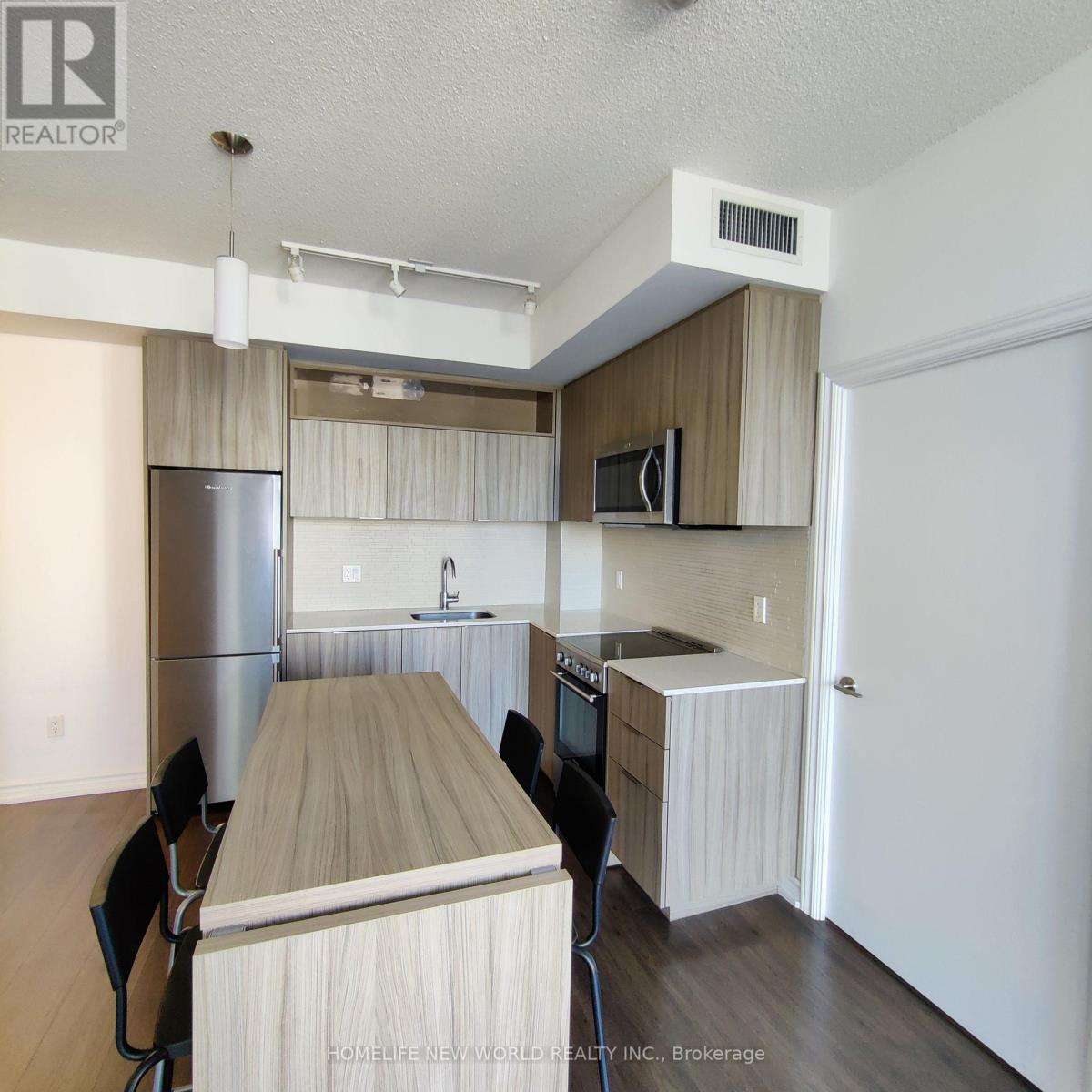 708 - 50 Forest Manor Road, Toronto, Ontario  M2J 0E3 - Photo 10 - C12459111