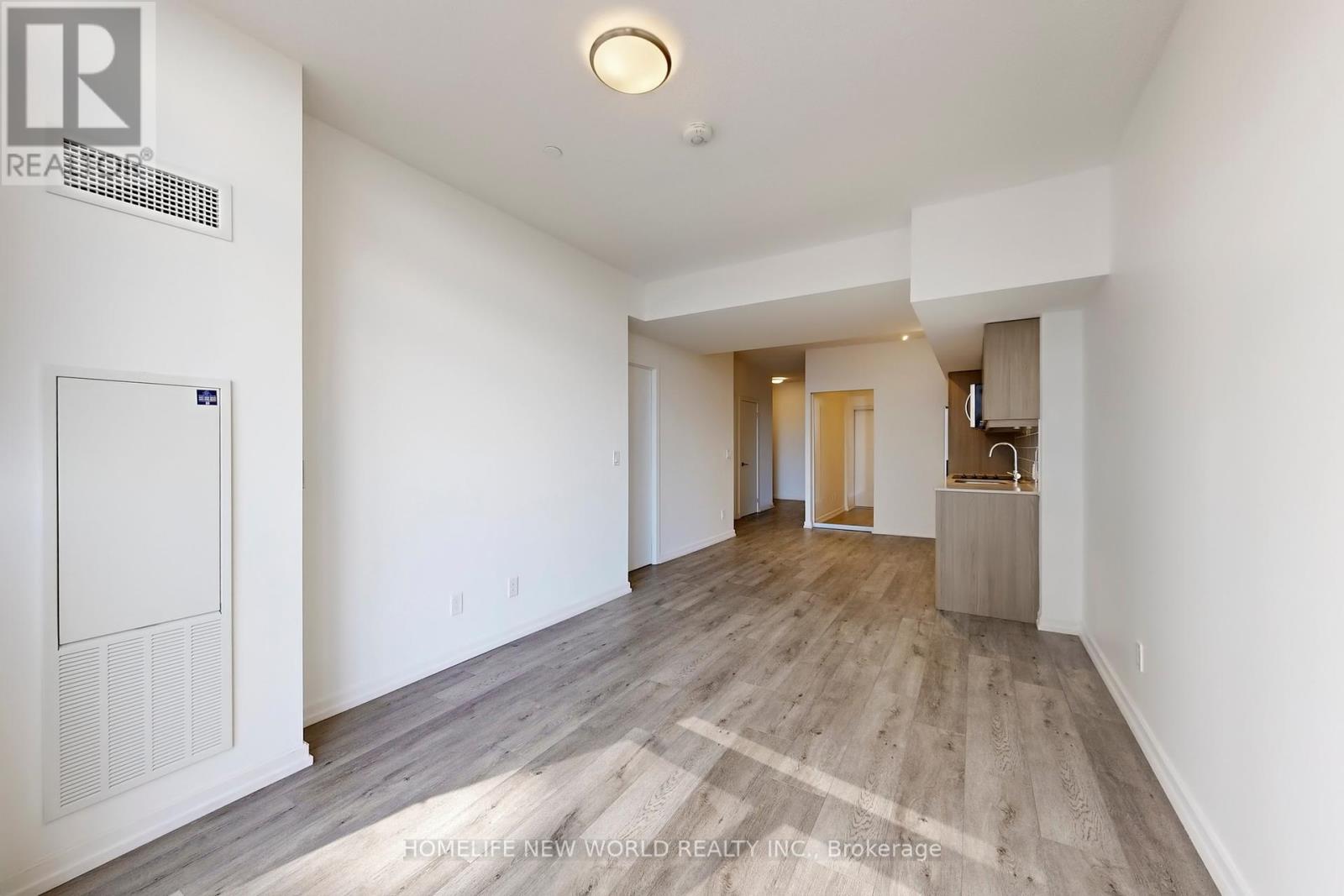 501 - 38 Forest Manor Road, Toronto, Ontario  M2J 1M1 - Photo 7 - C12459112