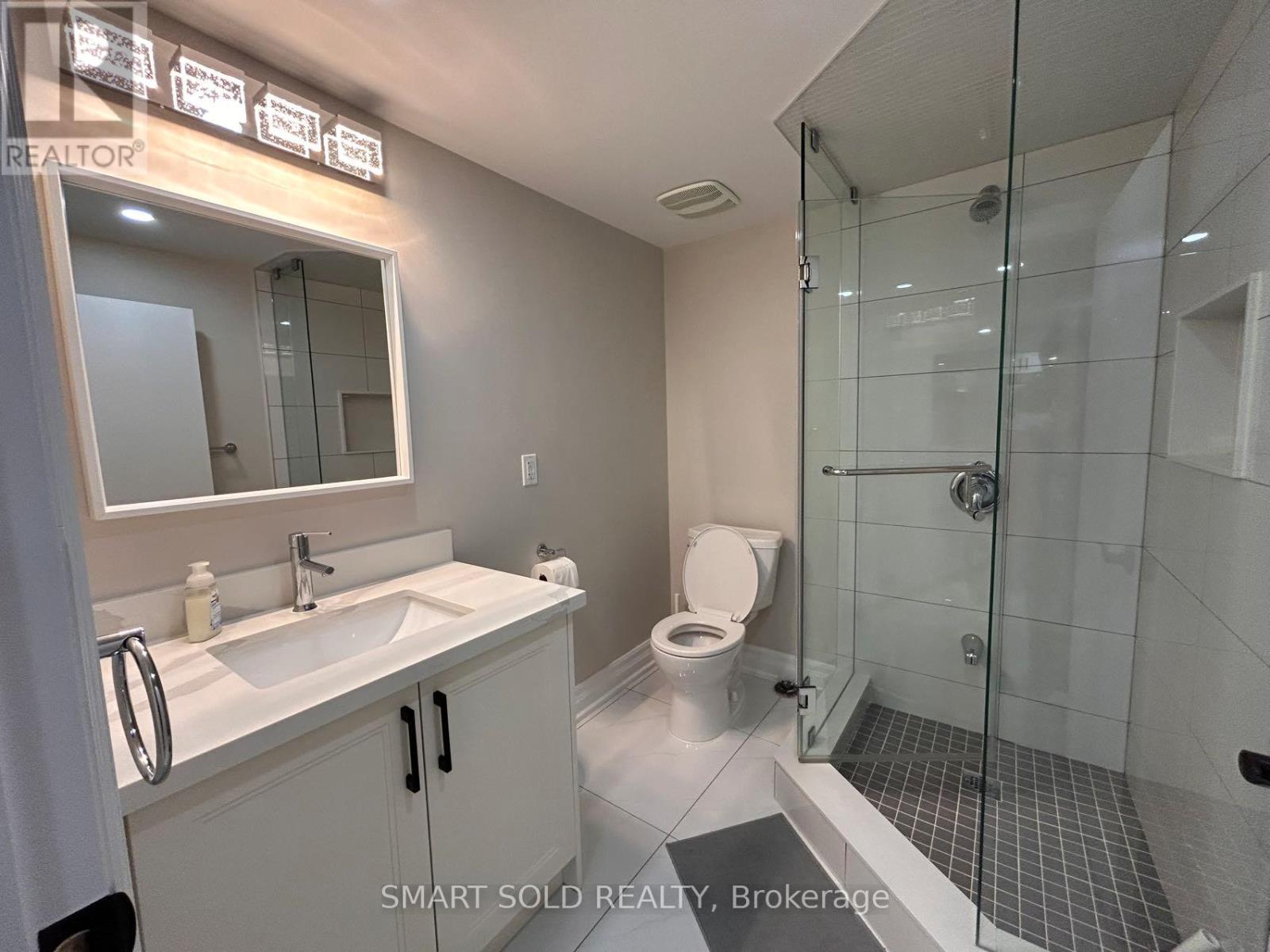 Bsmt - 92 Radwell Crescent, Toronto, Ontario  M1V 2J5 - Photo 11 - E12459109