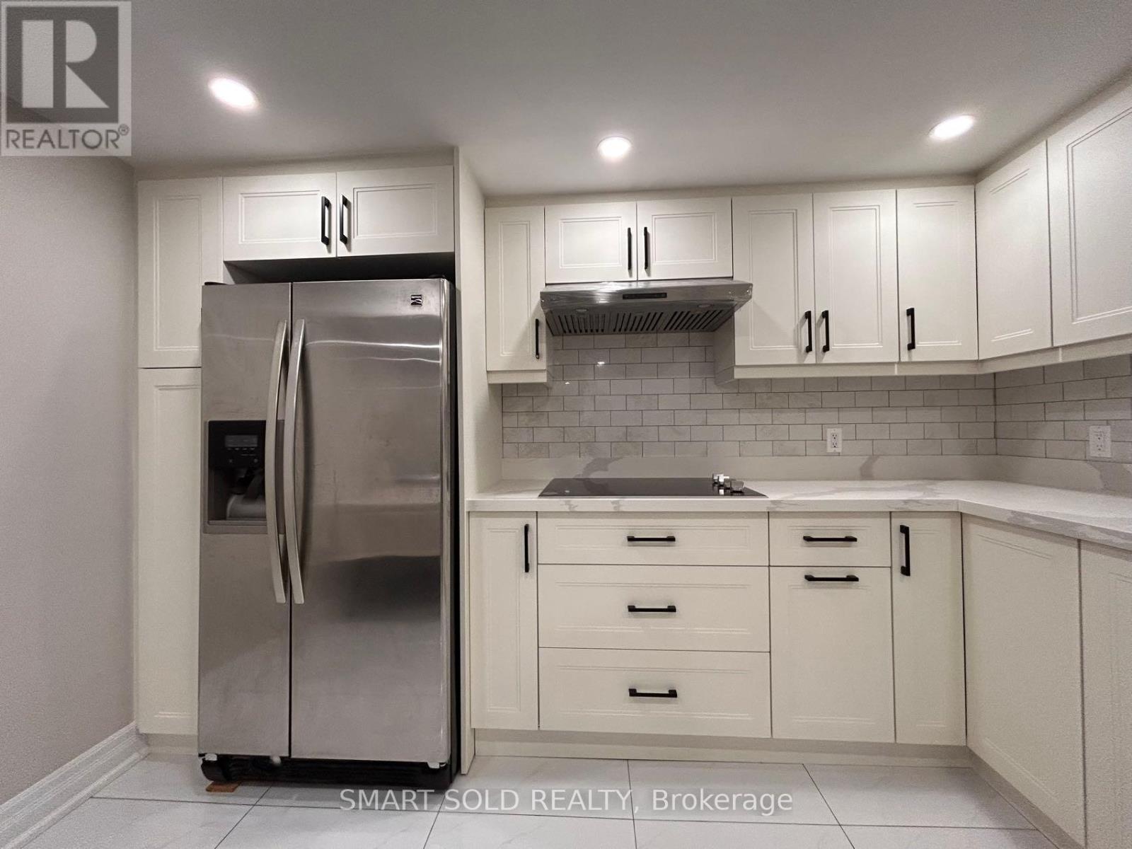 Bsmt - 92 Radwell Crescent, Toronto, Ontario  M1V 2J5 - Photo 2 - E12459109