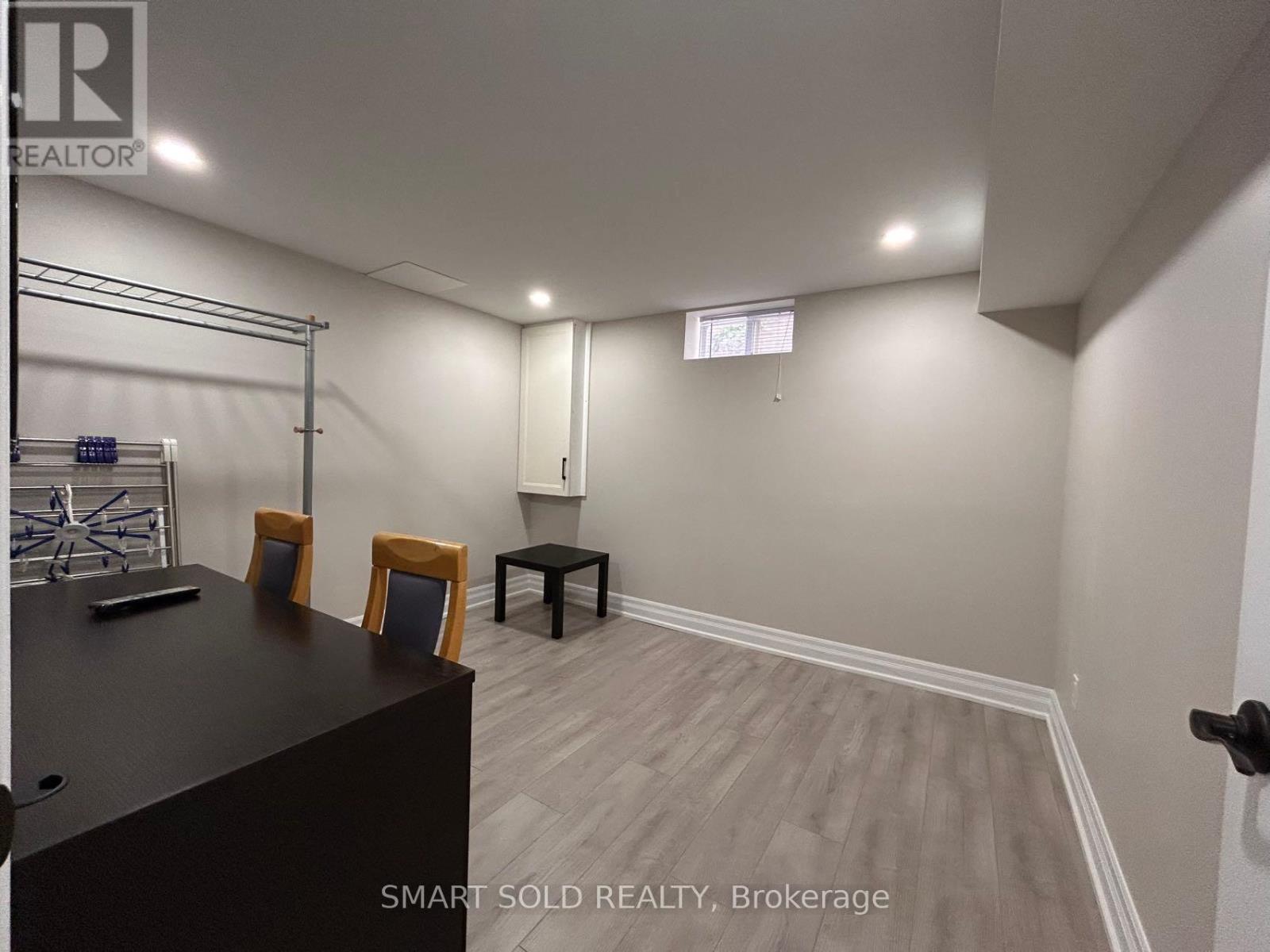 Bsmt - 92 Radwell Crescent, Toronto, Ontario  M1V 2J5 - Photo 7 - E12459109