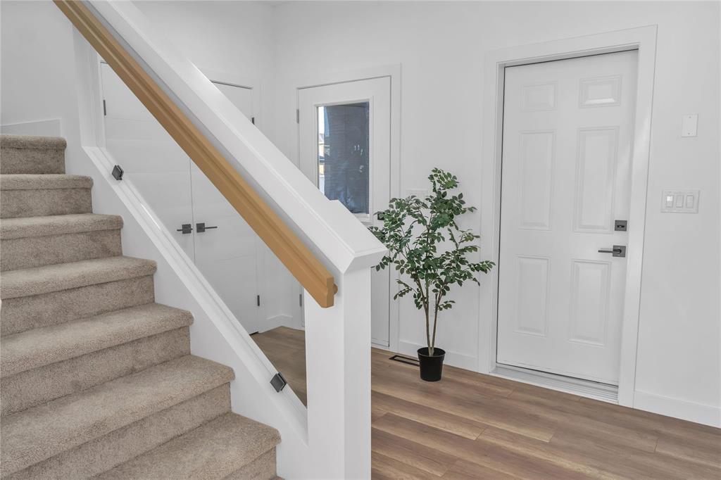 317 Numeracy Lane, Winnipeg, Manitoba  R2P 3A6 - Photo 3 - 202526195