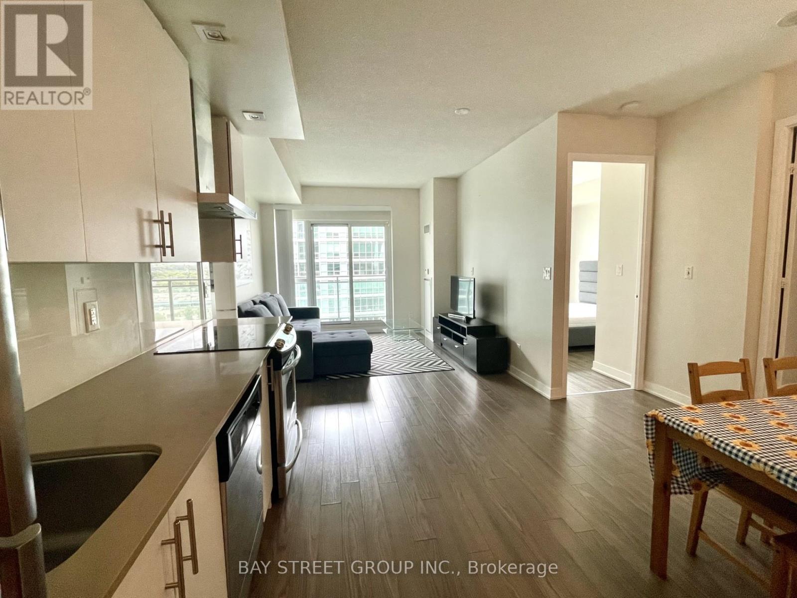 1634 - 165 Legion Road N, Toronto, Ontario  M8Y 0B3 - Photo 12 - W12459113