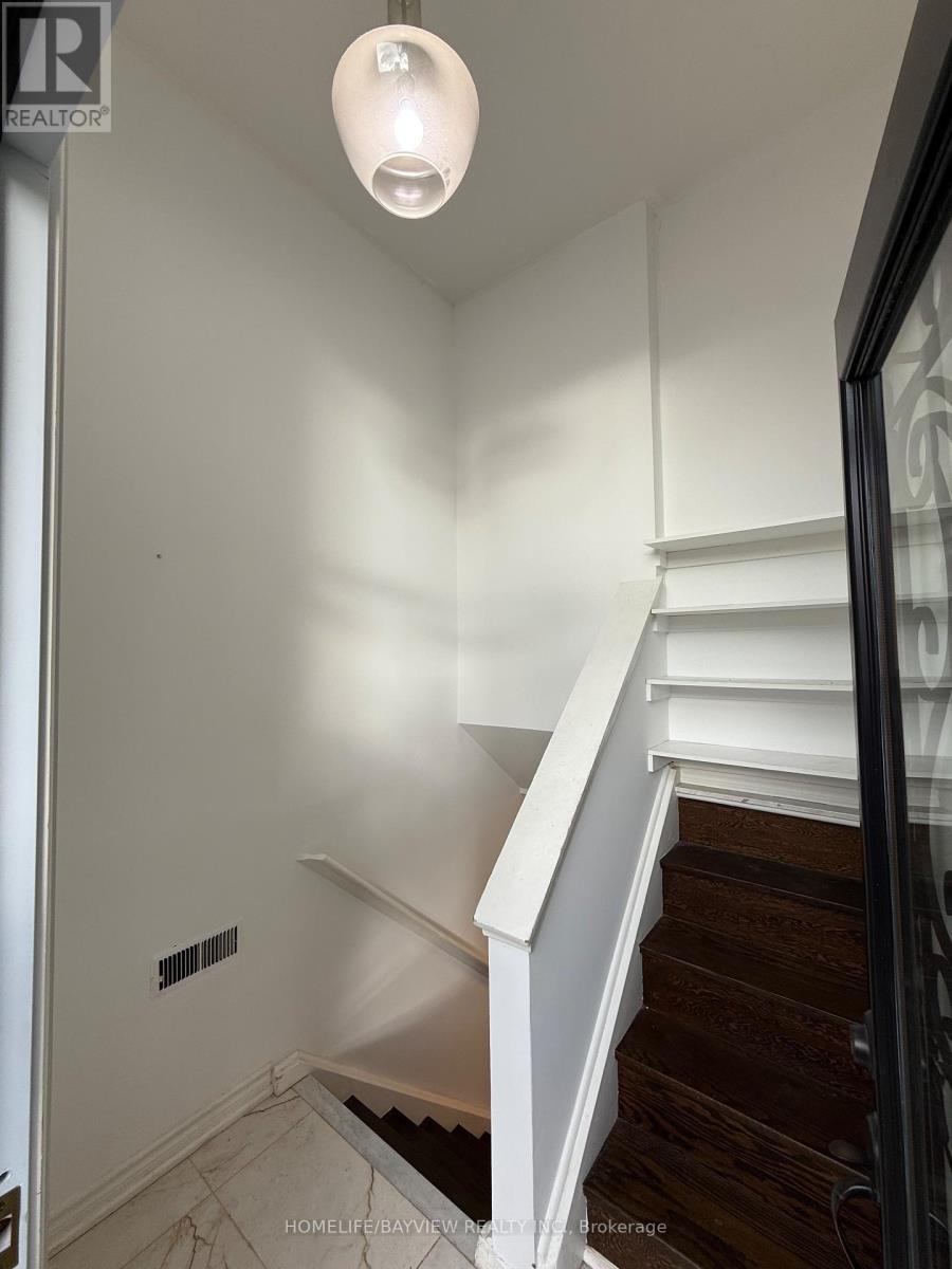 Bsmt - 68 Knighton Drive, Toronto, Ontario  M4A 1W2 - Photo 5 - C12410930