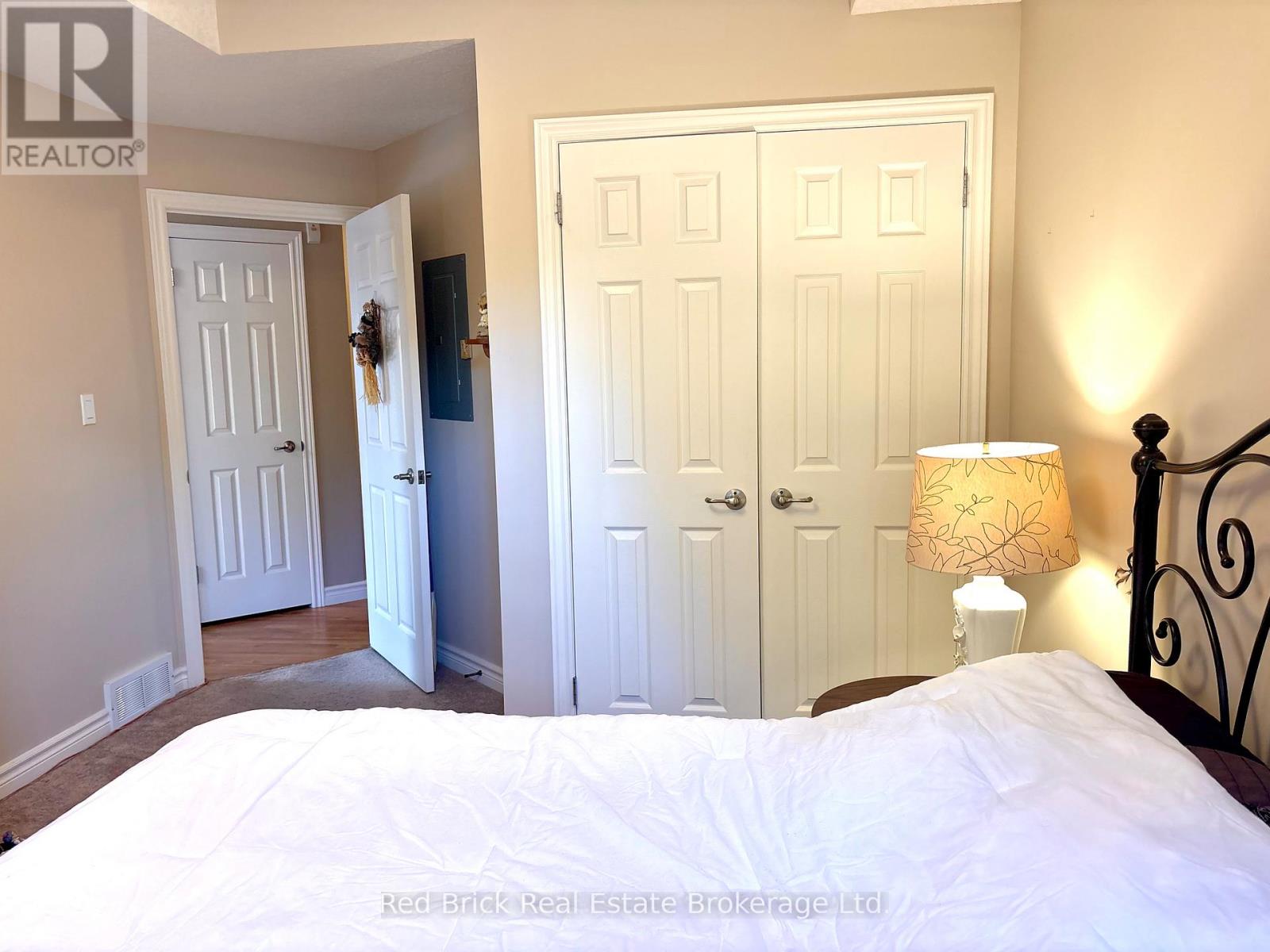 6492 Gerrie Road, Centre Wellington (Elora/salem), Ontario  N0B 1S0 - Photo 14 - X12425263