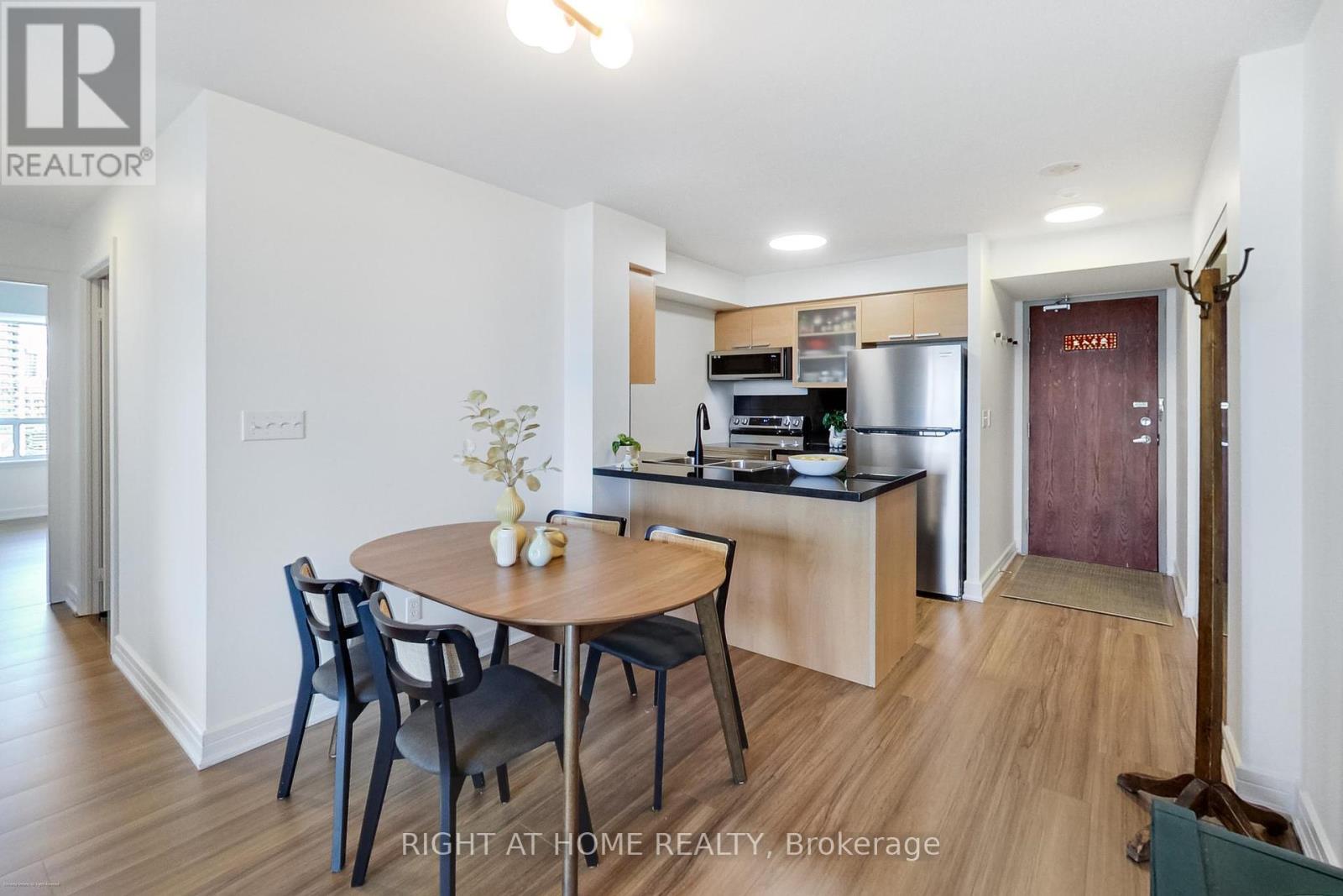 Lph02 - 16 Harrison Garden Boulevard, Toronto, Ontario  M2N 7J6 - Photo 8 - C12459121