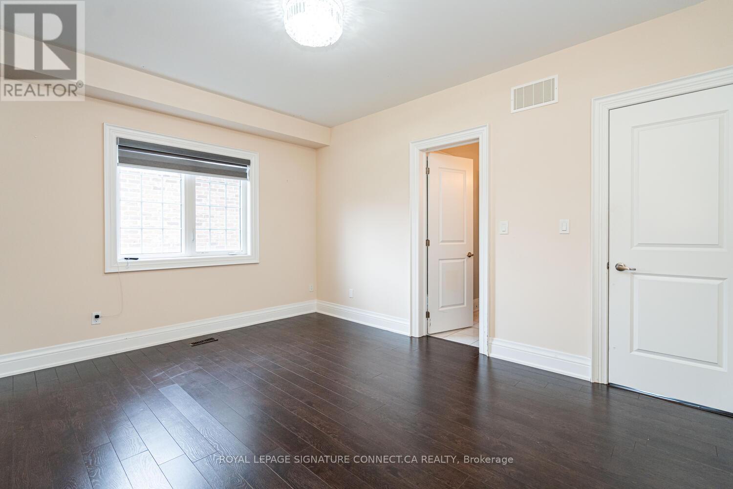376 Torrey Pines Road, Vaughan, Ontario  L4H 3X5 - Photo 15 - N12459118