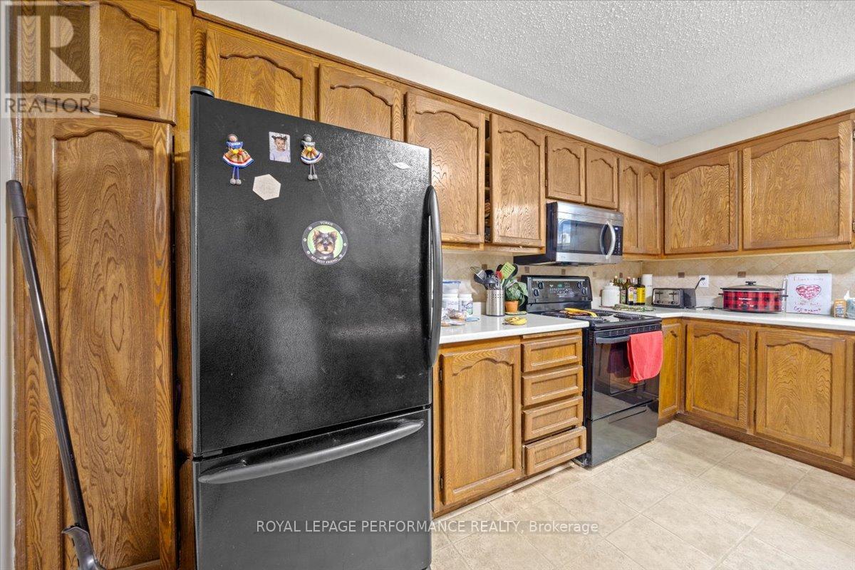 1702 Russell Road, Ottawa, Ontario  K1G 0M9 - Photo 28 - X12459125