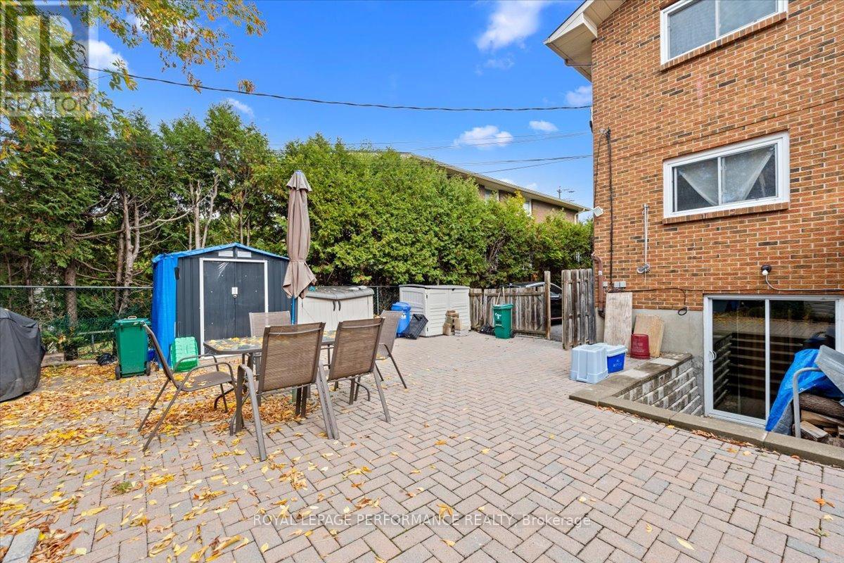 1702 Russell Road, Ottawa, Ontario  K1G 0M9 - Photo 35 - X12459125