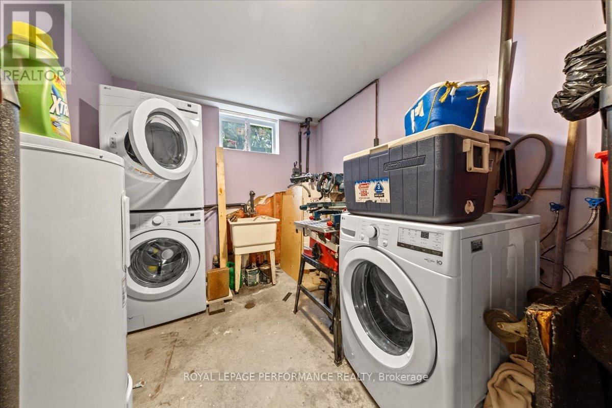 1702 Russell Road, Ottawa, Ontario  K1G 0M9 - Photo 39 - X12459125