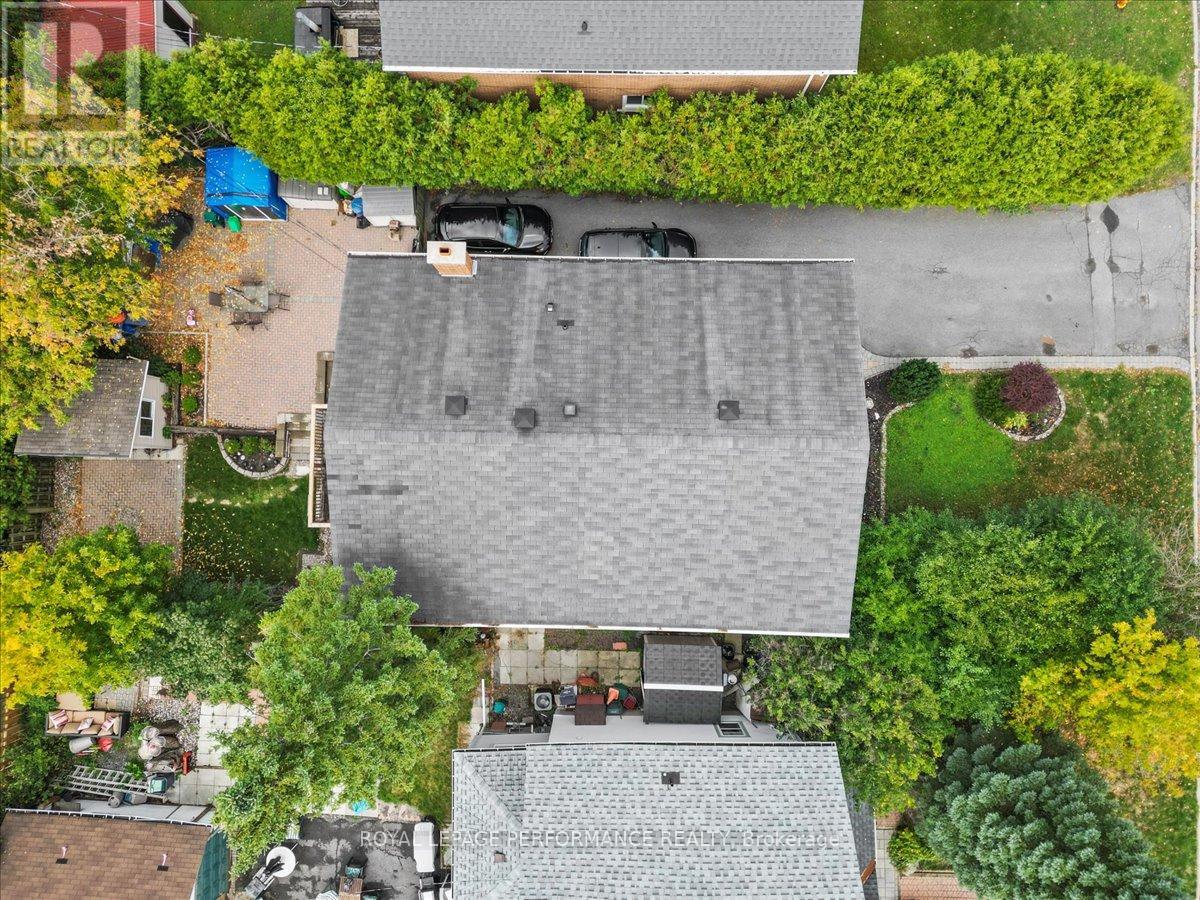 1702 Russell Road, Ottawa, Ontario  K1G 0M9 - Photo 43 - X12459125