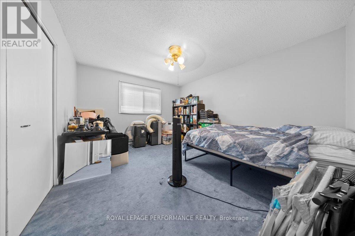 1702 Russell Road, Ottawa, Ontario  K1G 0M9 - Photo 7 - X12459125