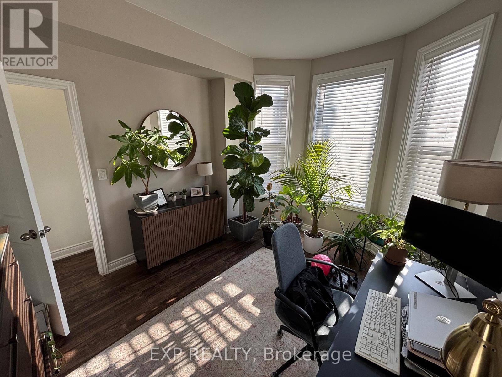 Main - 163 Wentworth Street N, Hamilton, Ontario  L8L 5V6 - Photo 12 - X12459123