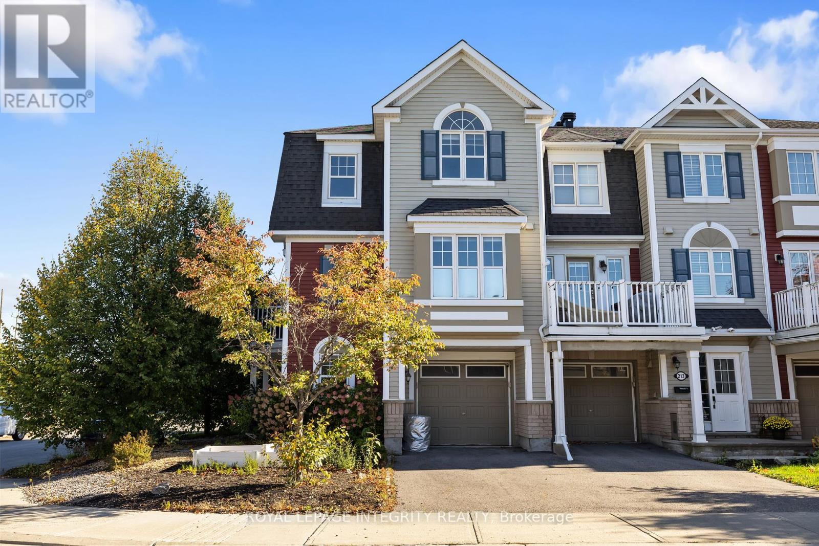 211 BENSINGER WAY, Ottawa, Ontario