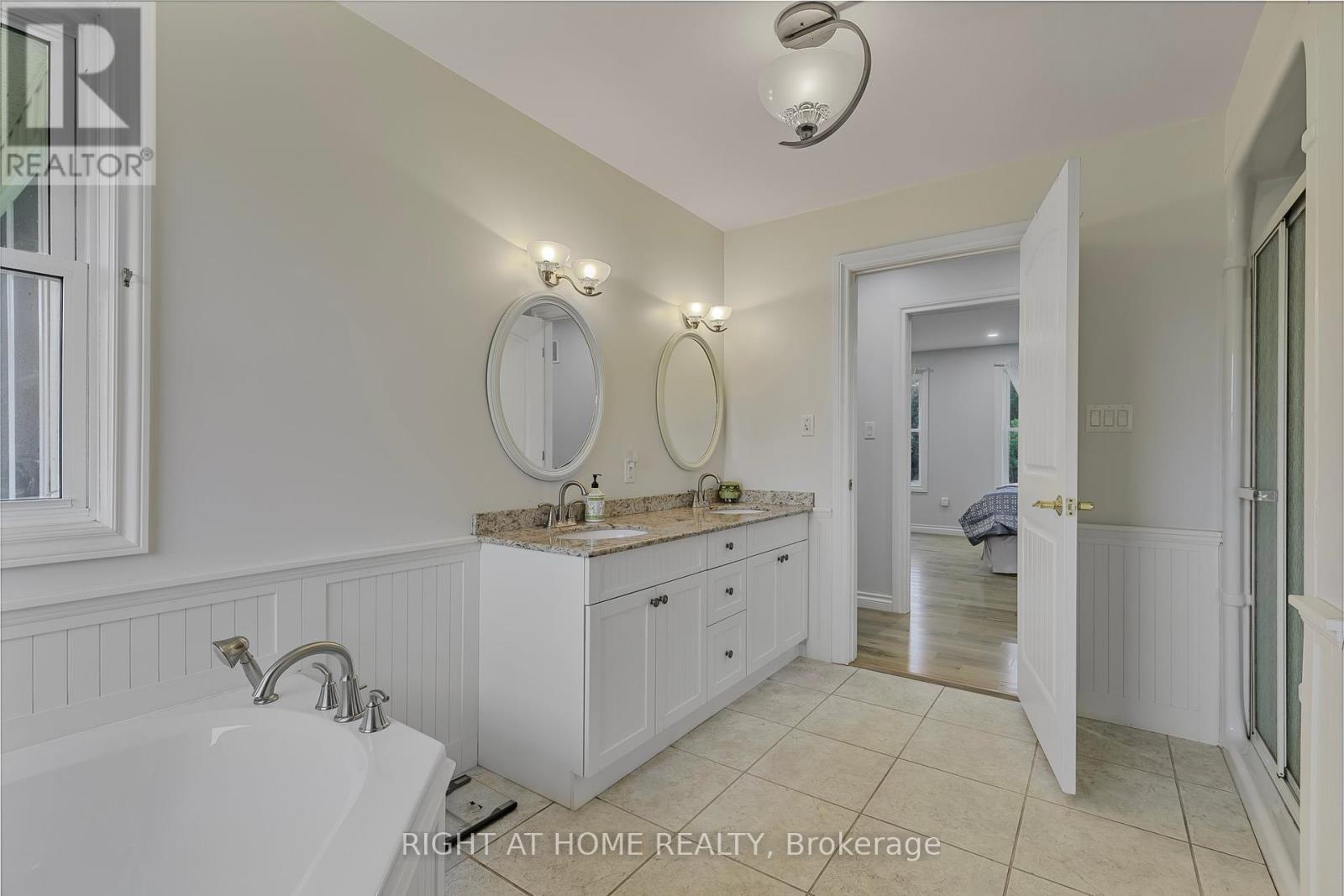 371 Digby Laxton Boundary Road, Kawartha Lakes, Ontario  K0M 2B0 - Photo 19 - X12456064