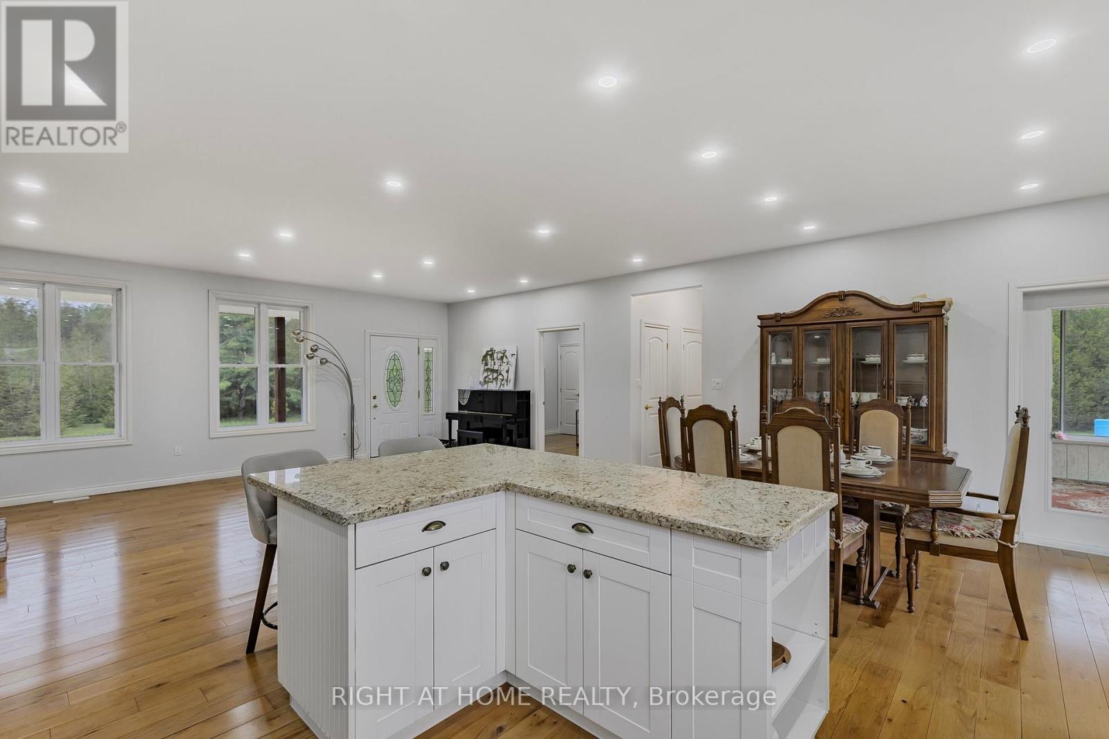 371 Digby Laxton Boundary Road, Kawartha Lakes, Ontario  K0M 2B0 - Photo 8 - X12456064