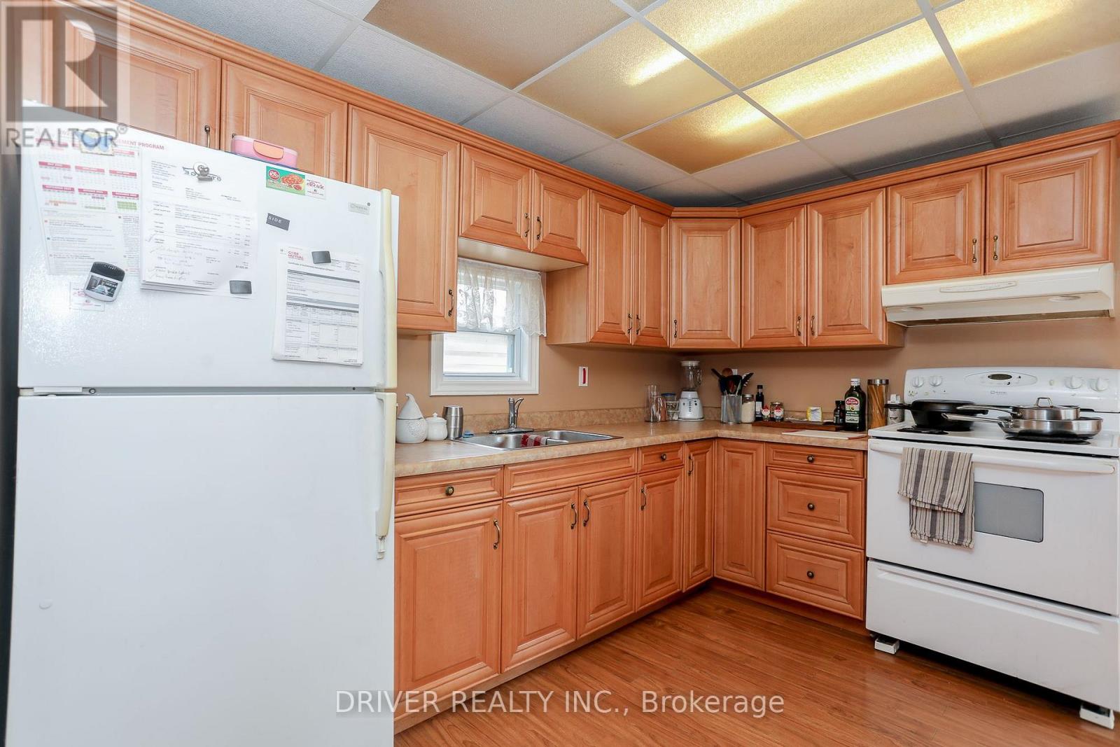 65 King Street, Aylmer, Ontario  N5H 2A2 - Photo 7 - X12459131