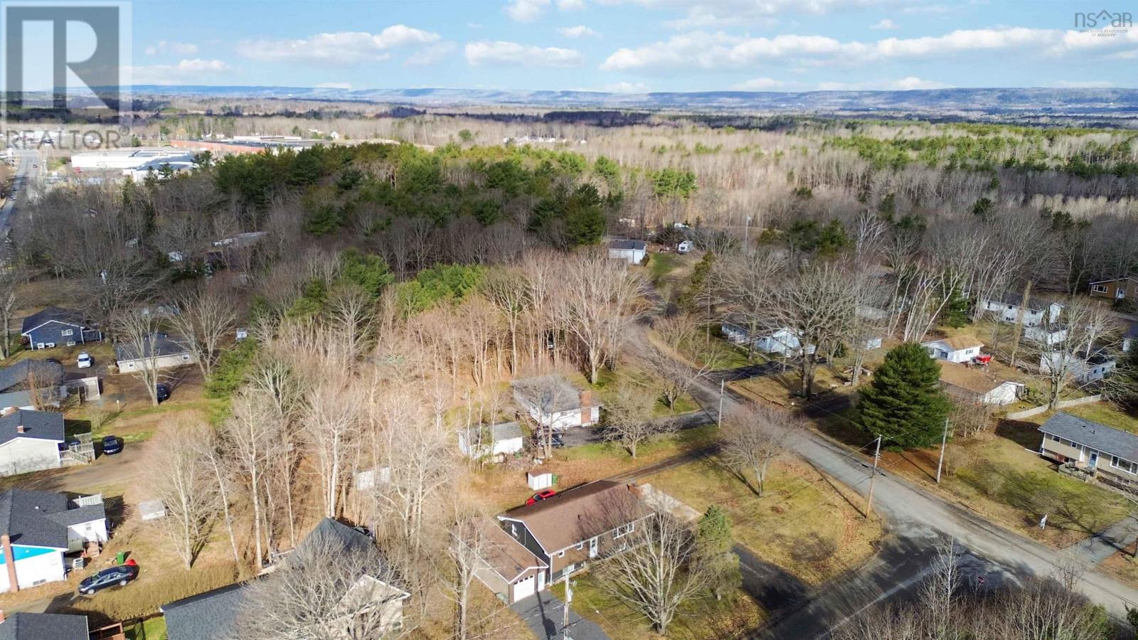 1586 Webster Street, Coldbrook, Nova Scotia  B4R 1A2 - Photo 3 - 202522441