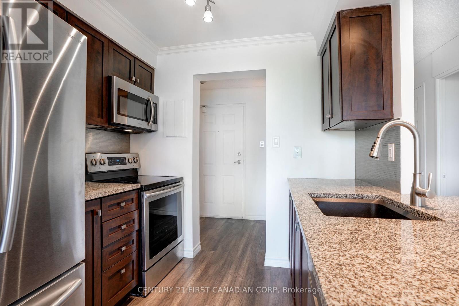 402 - 363 Colborne Street, London East, Ontario  N6B 3N3 - Photo 12 - X12459137