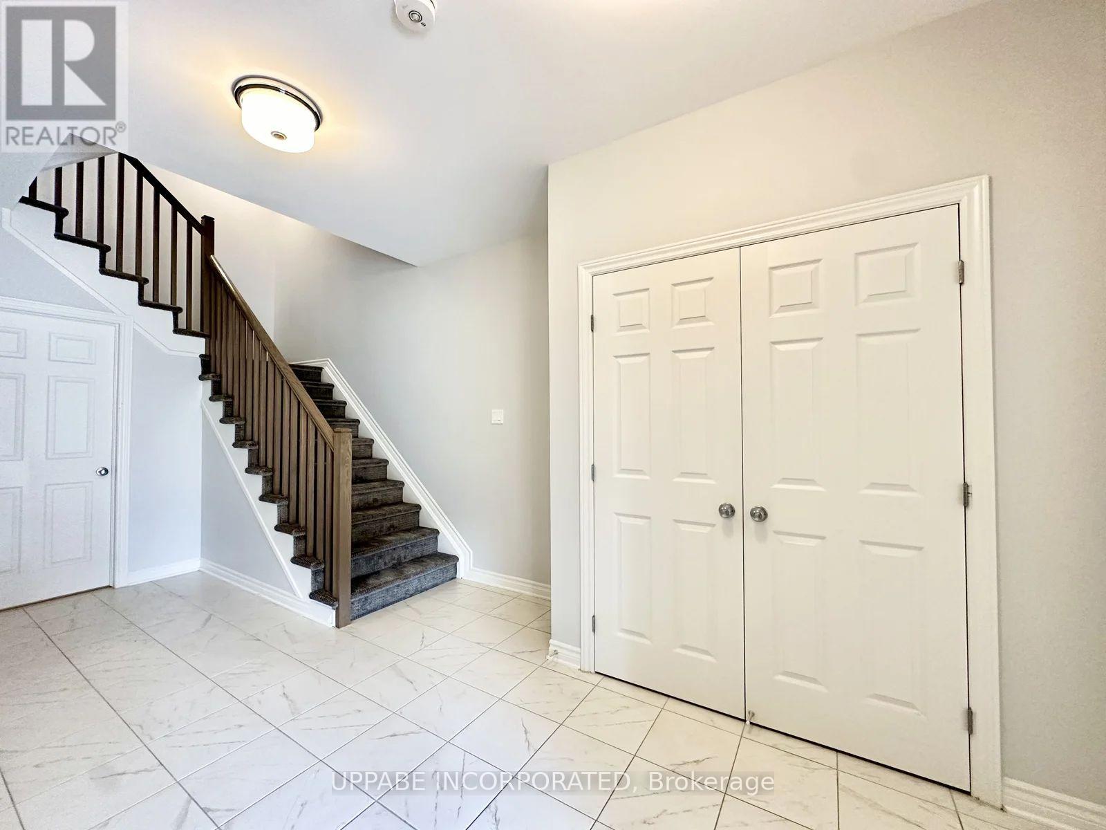 279 Pastel Way, Ottawa, Ontario  K2J 6C1 - Photo 2 - X12459132