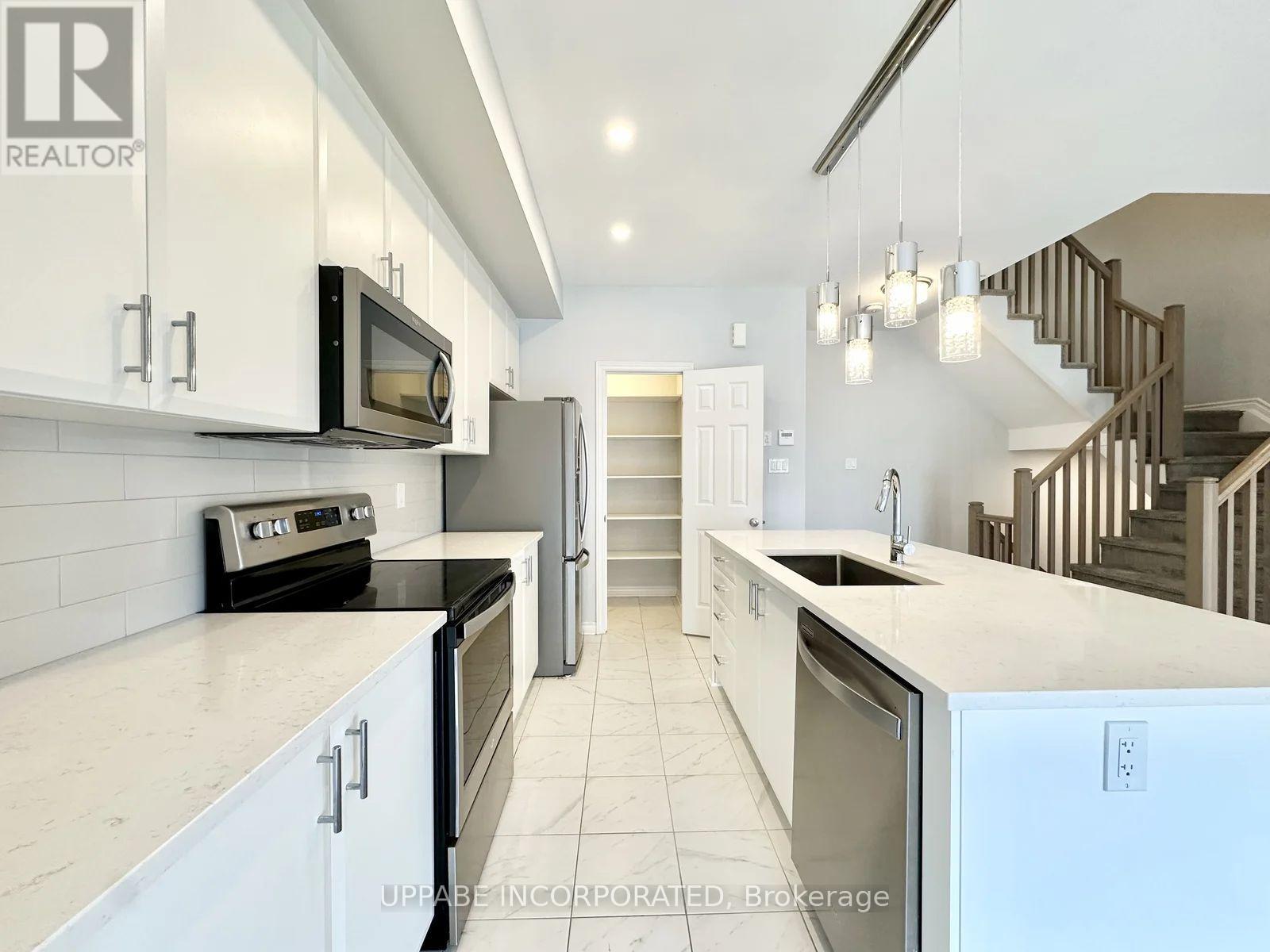 279 Pastel Way, Ottawa, Ontario  K2J 6C1 - Photo 4 - X12459132