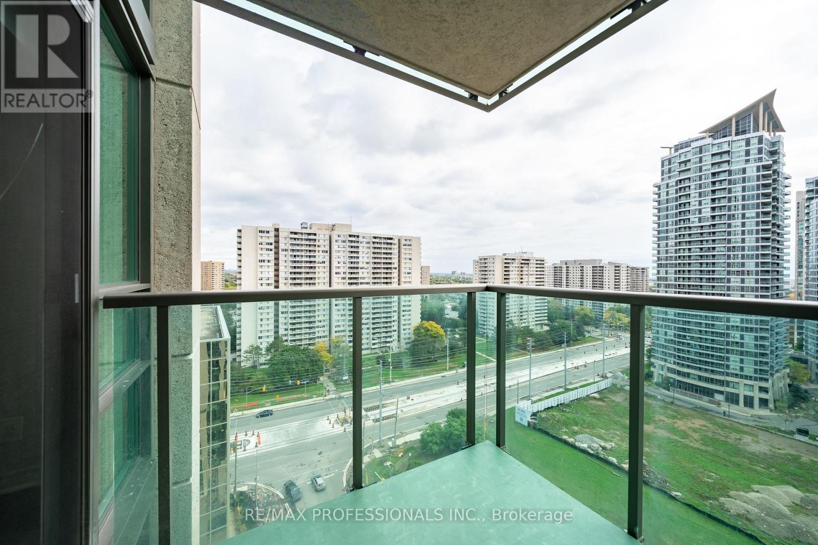 1703 - 208 Enfield Place, Mississauga, Ontario  L5B 0B8 - Photo 16 - W12459110