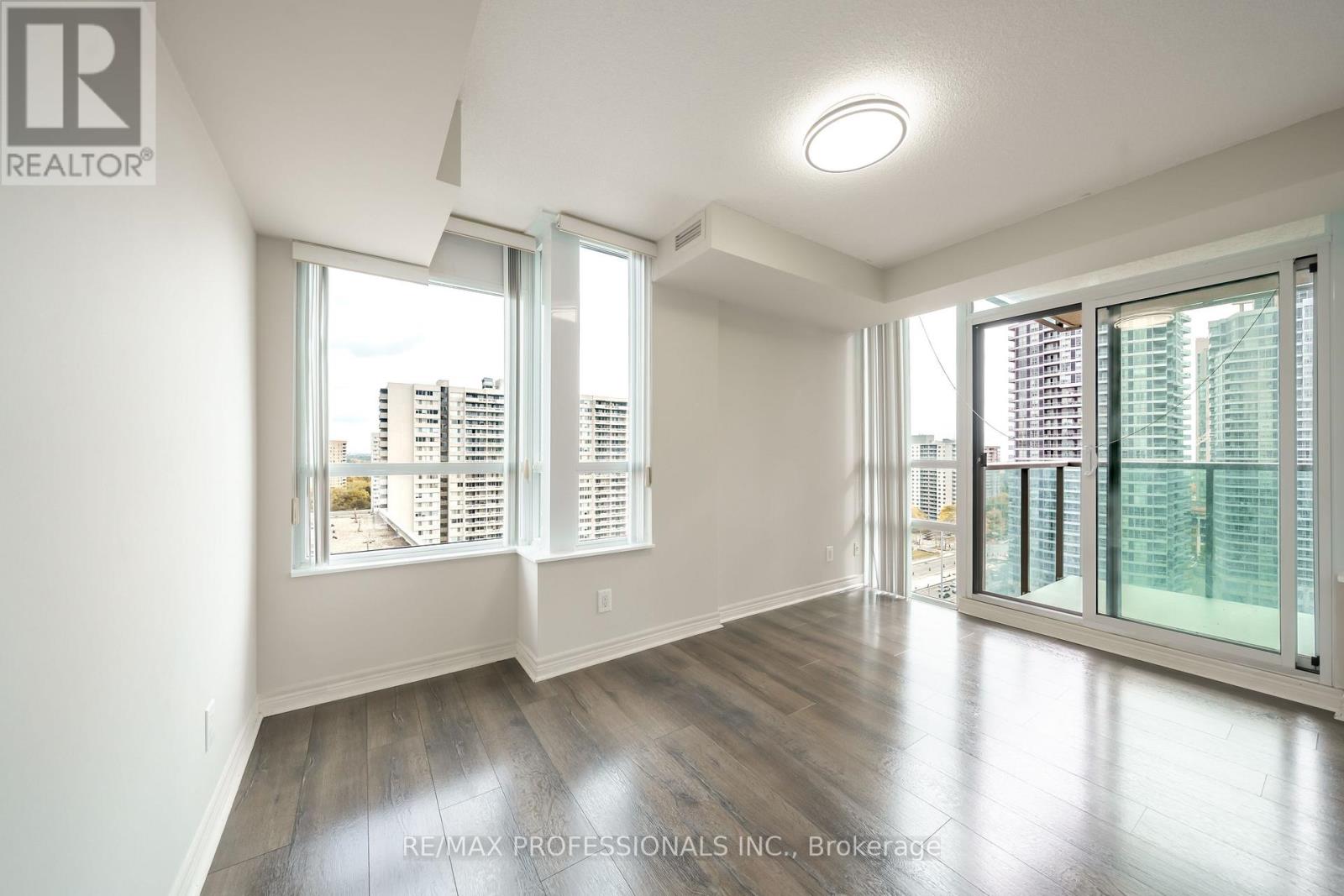 1703 - 208 Enfield Place, Mississauga, Ontario  L5B 0B8 - Photo 27 - W12459110