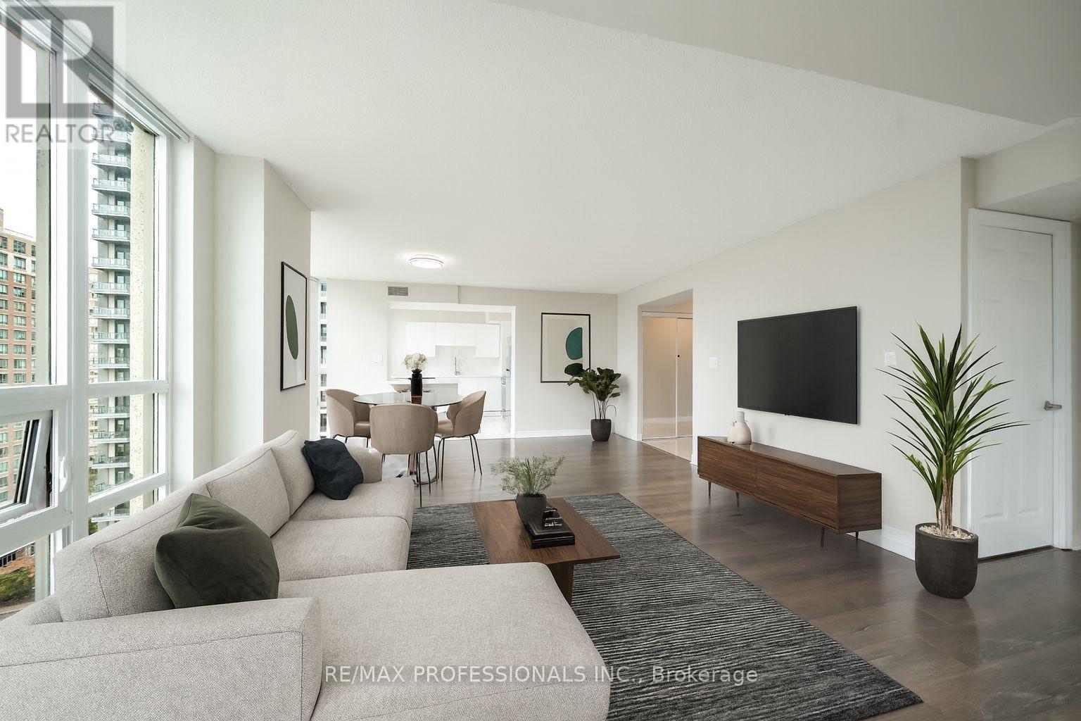1703 - 208 Enfield Place, Mississauga, Ontario  L5B 0B8 - Photo 5 - W12459110