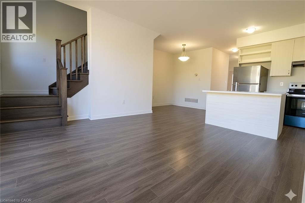 933 Amand Drive, Kitchener, Ontario  N2E 3Y2 - Photo 3 - 40778571