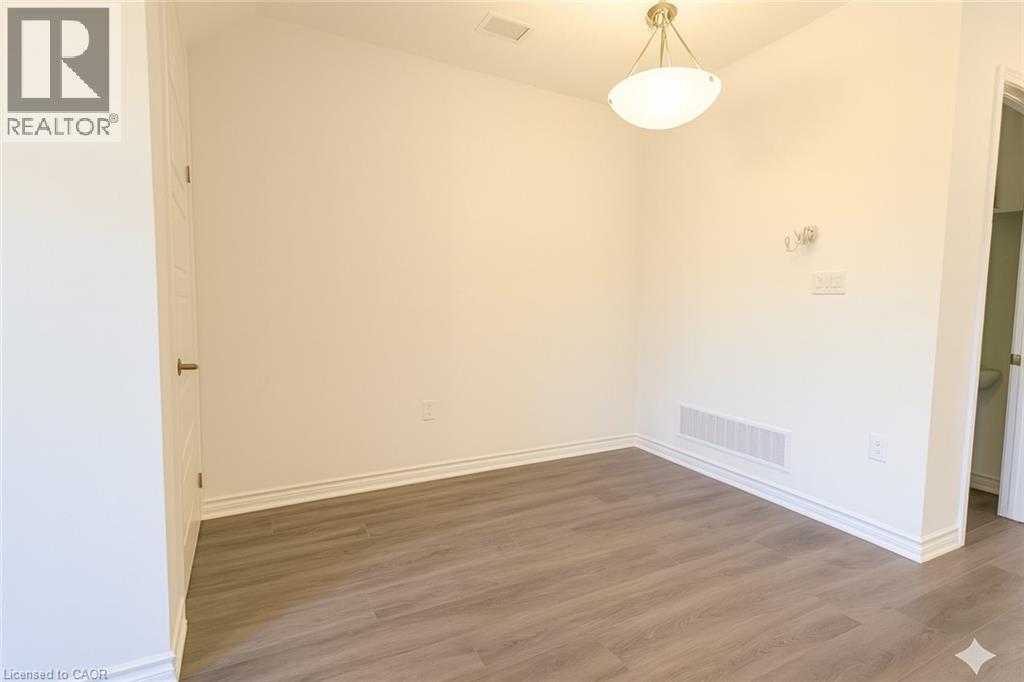 933 Amand Drive, Kitchener, Ontario  N2E 3Y2 - Photo 8 - 40778571