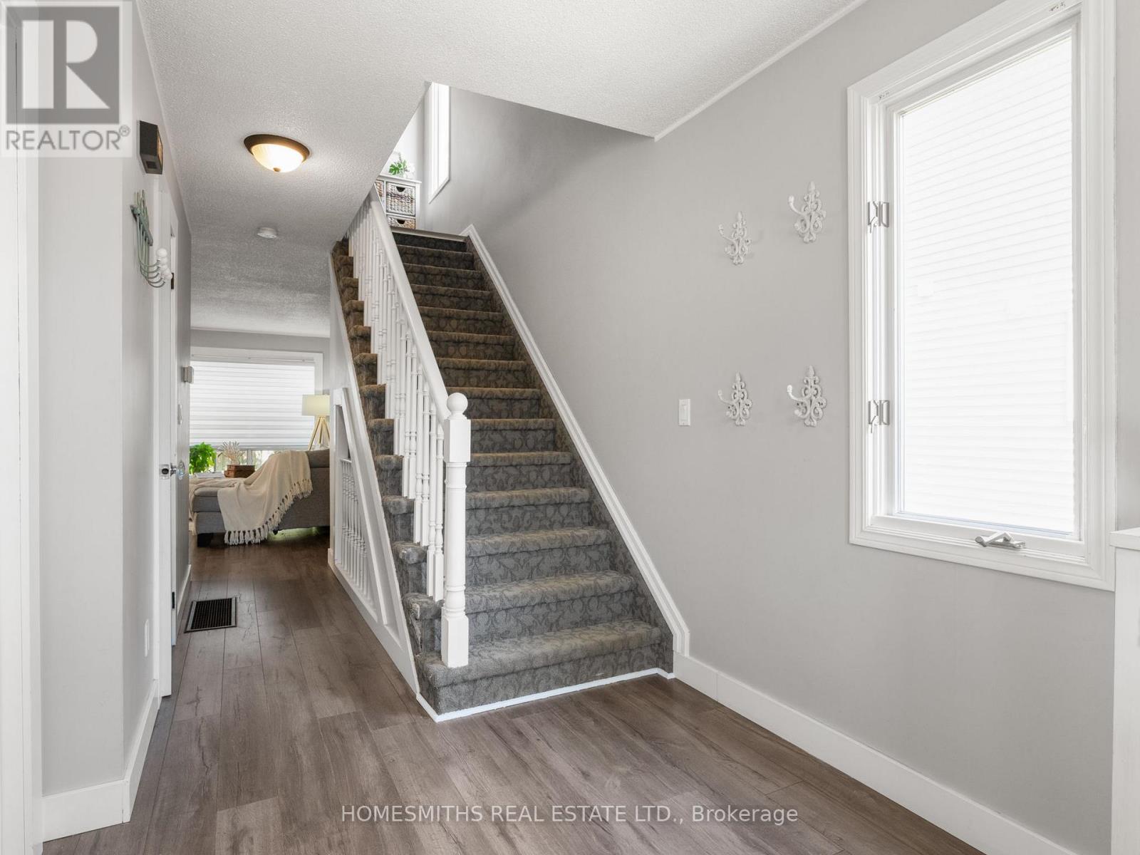 954 Fairbanks Road, Cobourg, Ontario  K9A 5H1 - Photo 6 - X12459150