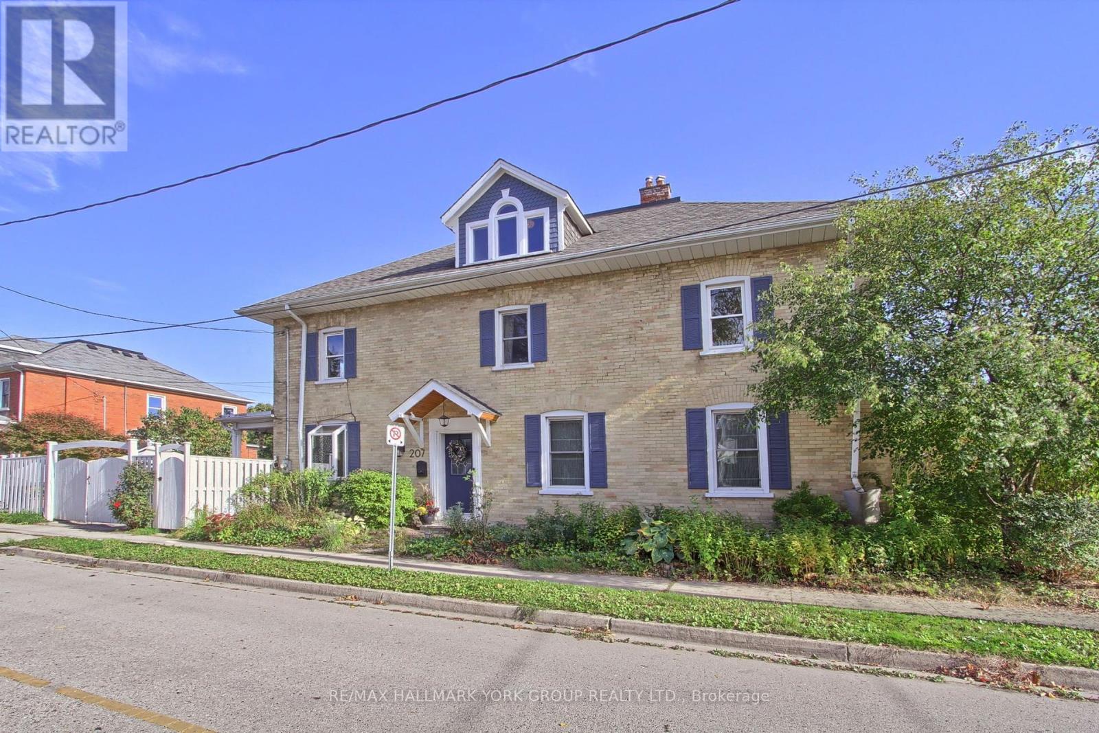 207 Waterloo Street N, Cambridge, Ontario  N3H 1N1 - Photo 4 - X12459133