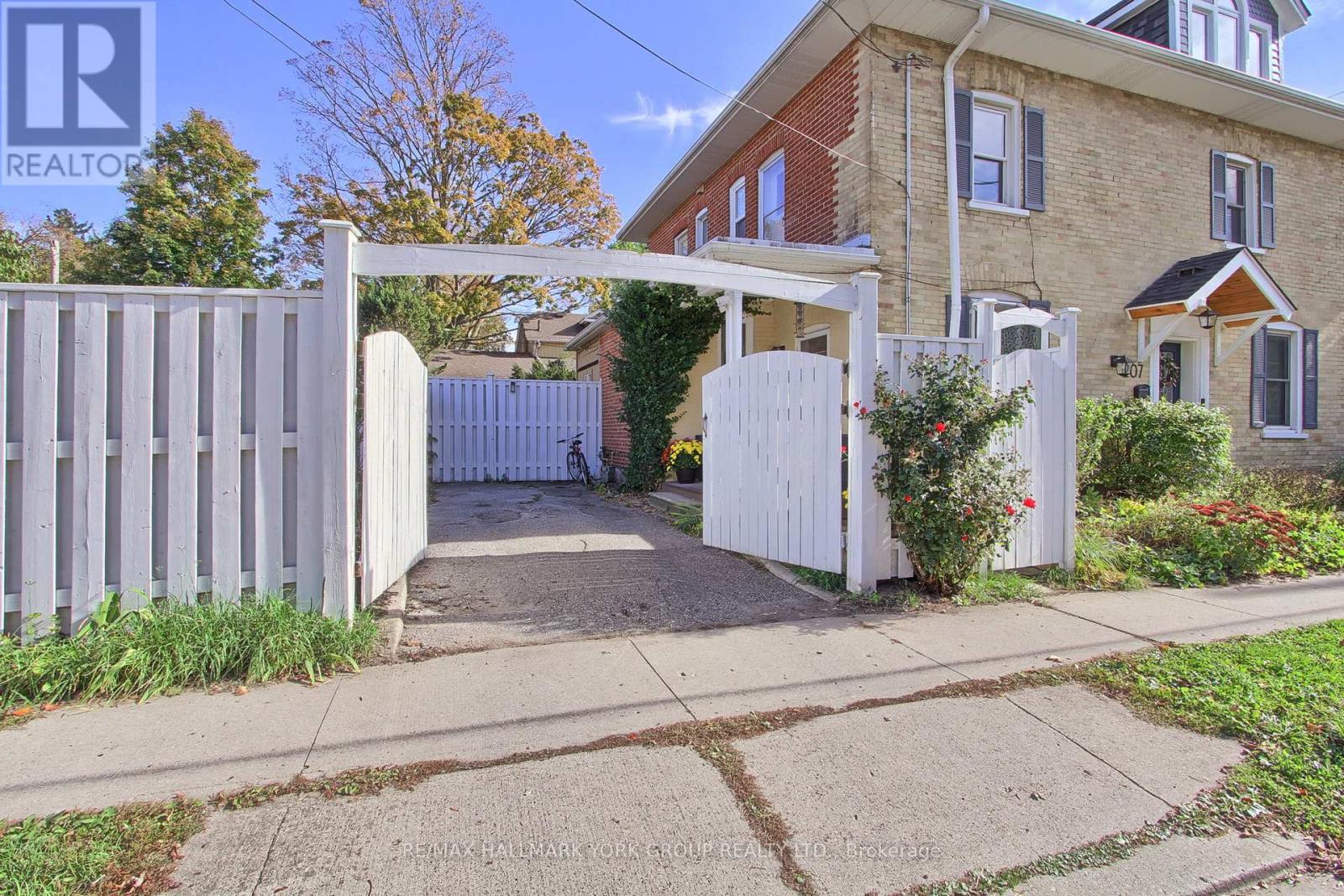 207 Waterloo Street N, Cambridge, Ontario  N3H 1N1 - Photo 48 - X12459133