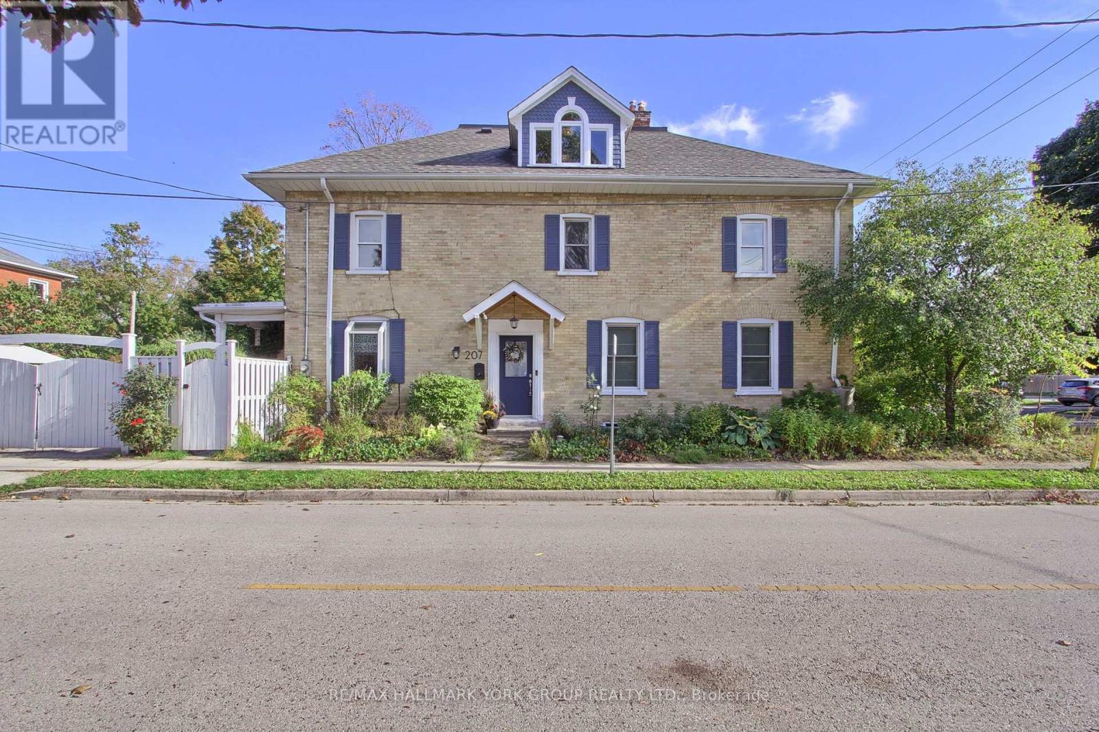 207 Waterloo Street N, Cambridge, Ontario  N3H 1N1 - Photo 5 - X12459133
