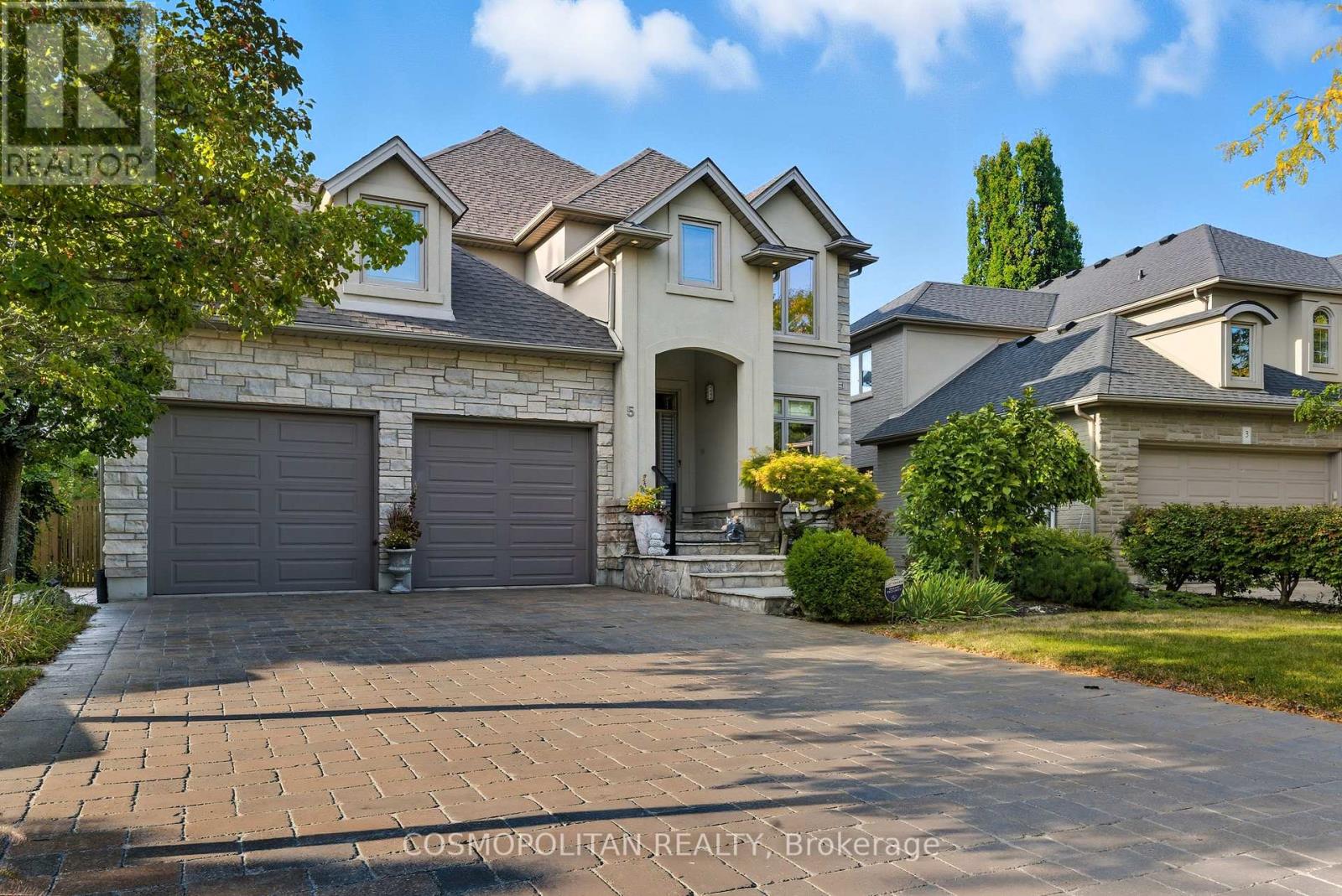 5 Brooklyn Court, St. Catharines, Ontario  L2N 7S6 - Photo 1 - X12459144